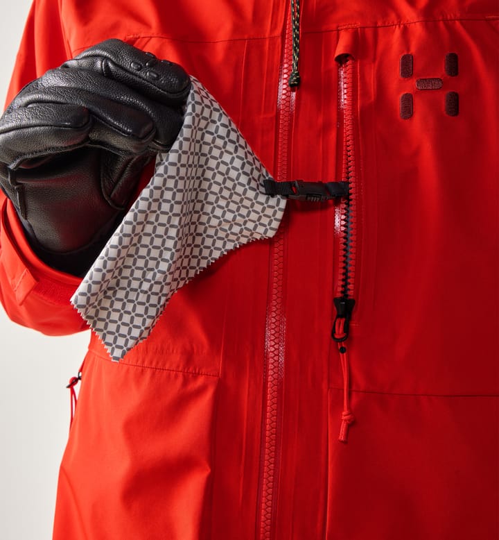 Vassi GTX II Jacket Women Tech Red/Carmine Red Vassi GTX II Jacket Women Tech Red/Carmine Red