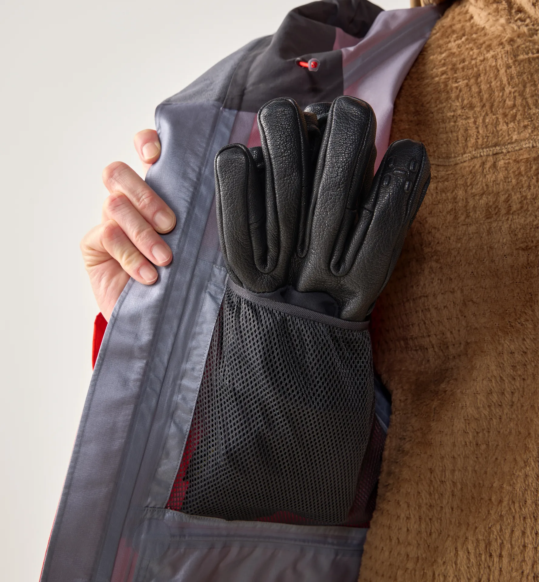 Vassi GTX II Jacket Women Tech Red/Carmine Red