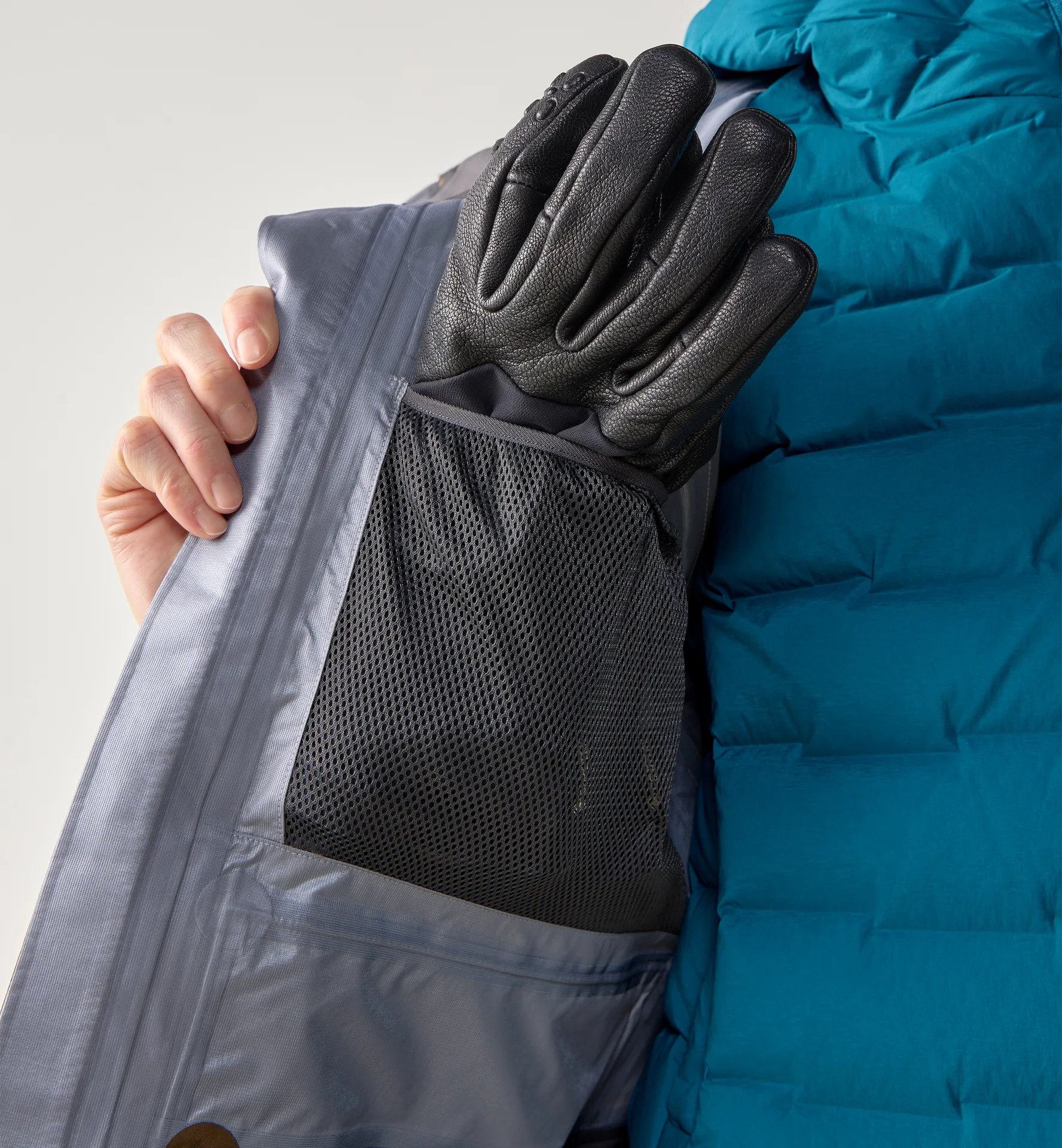 Vassi GTX II Jacket Women Teak Brown/Woodland Brown