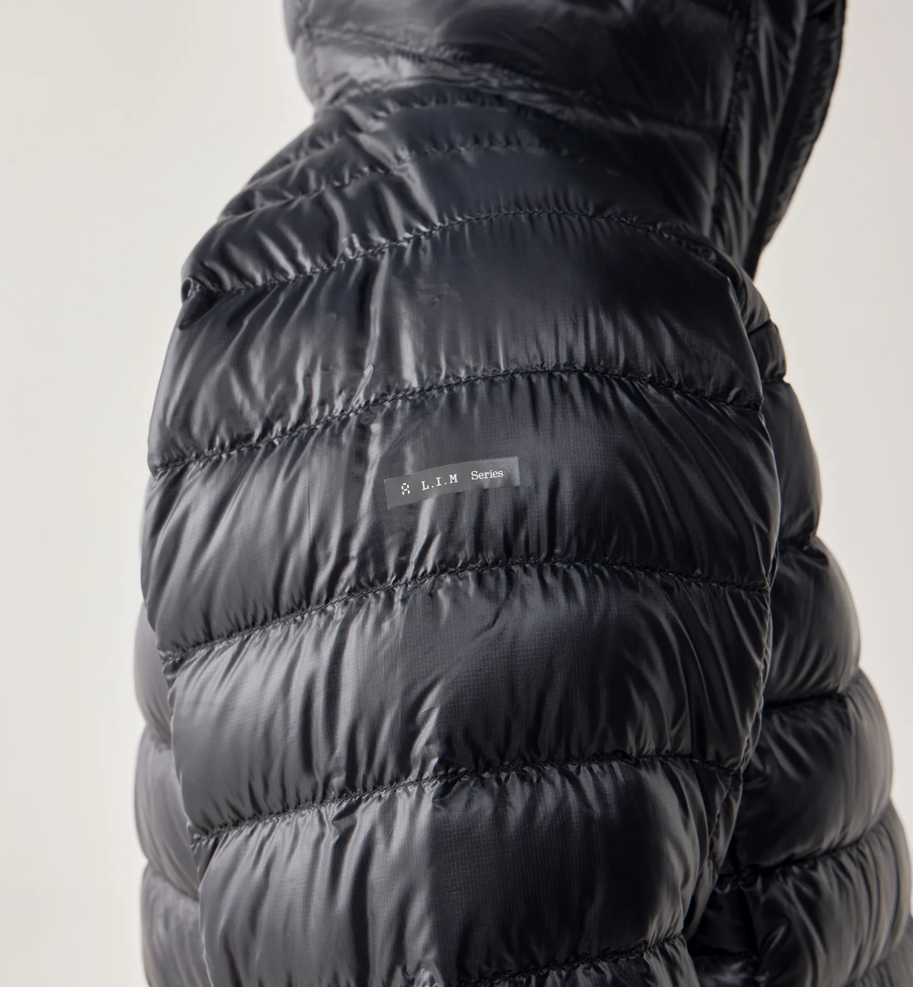 L.I.M Down II Hood Women True Black