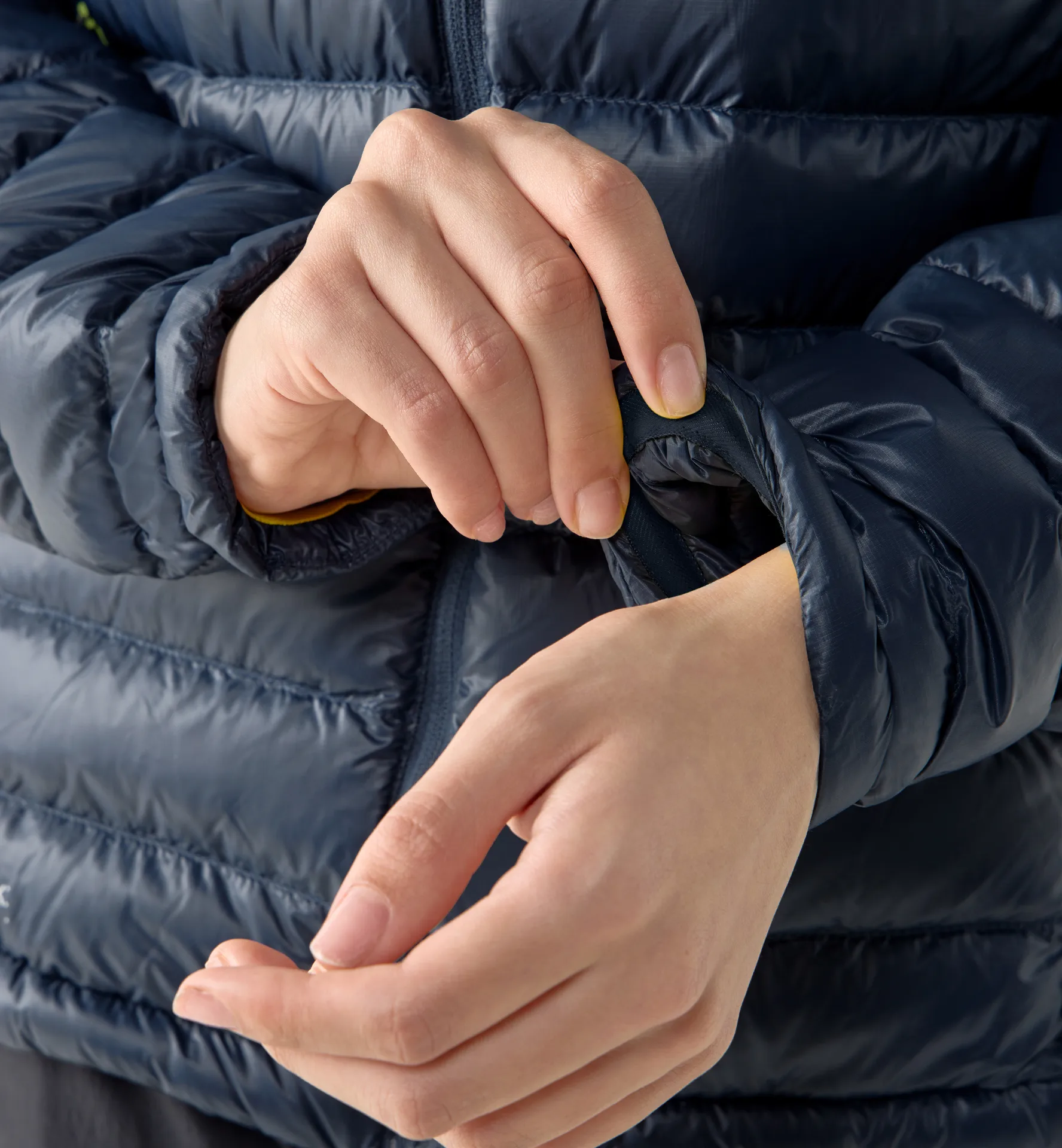 L.I.M Down II Hood Women Tarn Blue