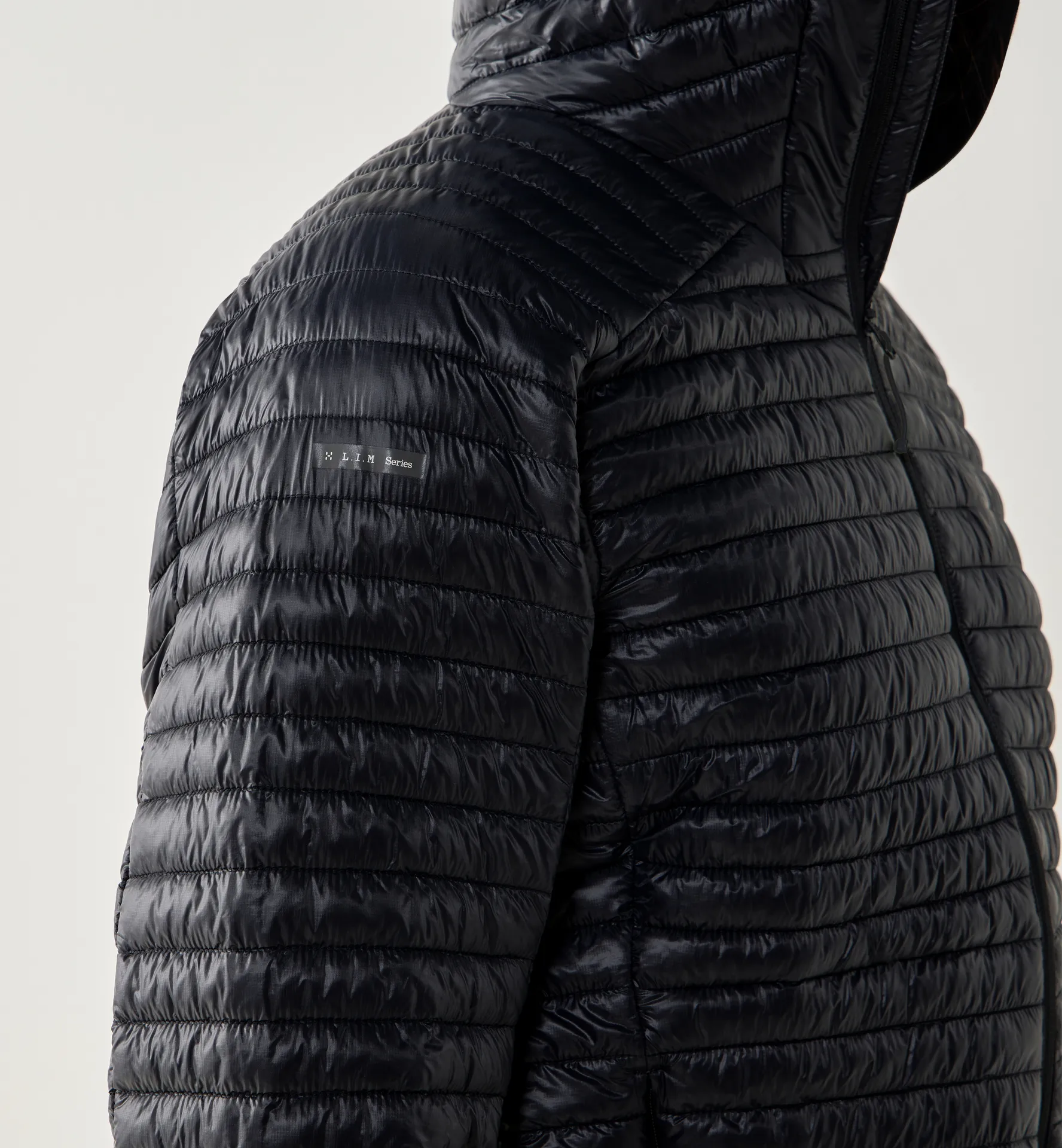 L.I.M Mimic II Hood Men True Black