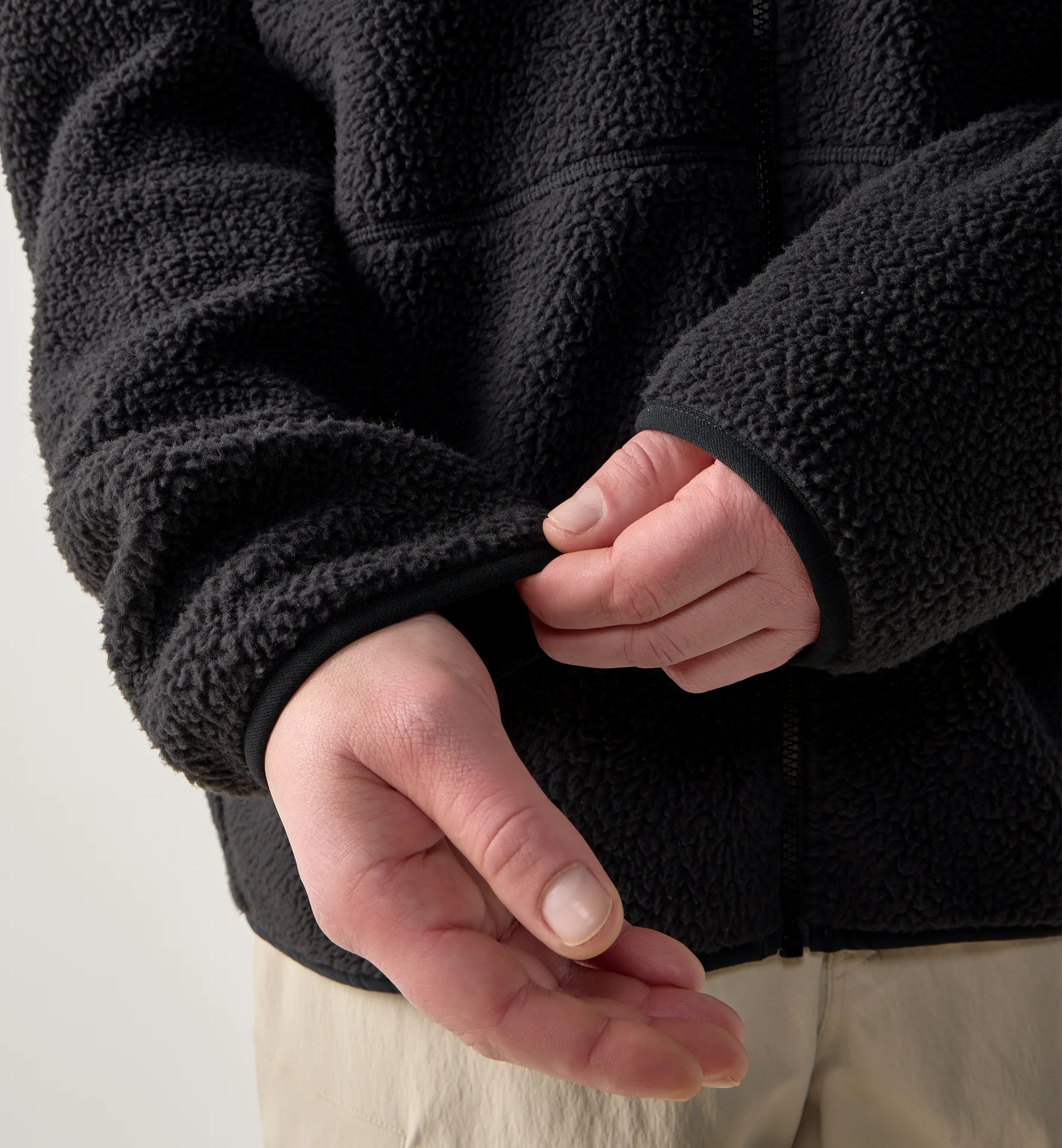 Funäs Pile Hood Men True Black