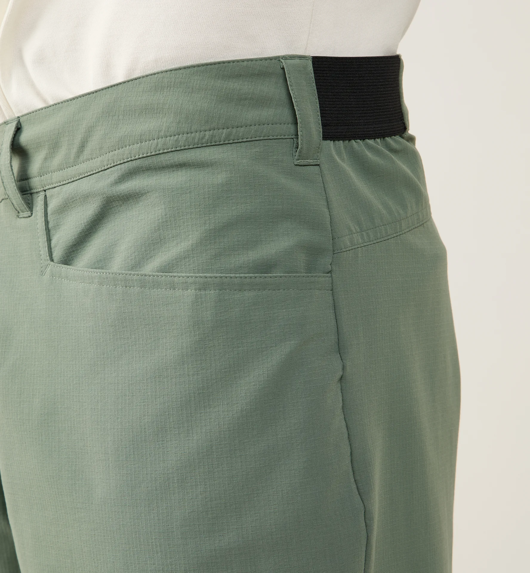 Korp Lite Shorts Men Chlorophyll Green
