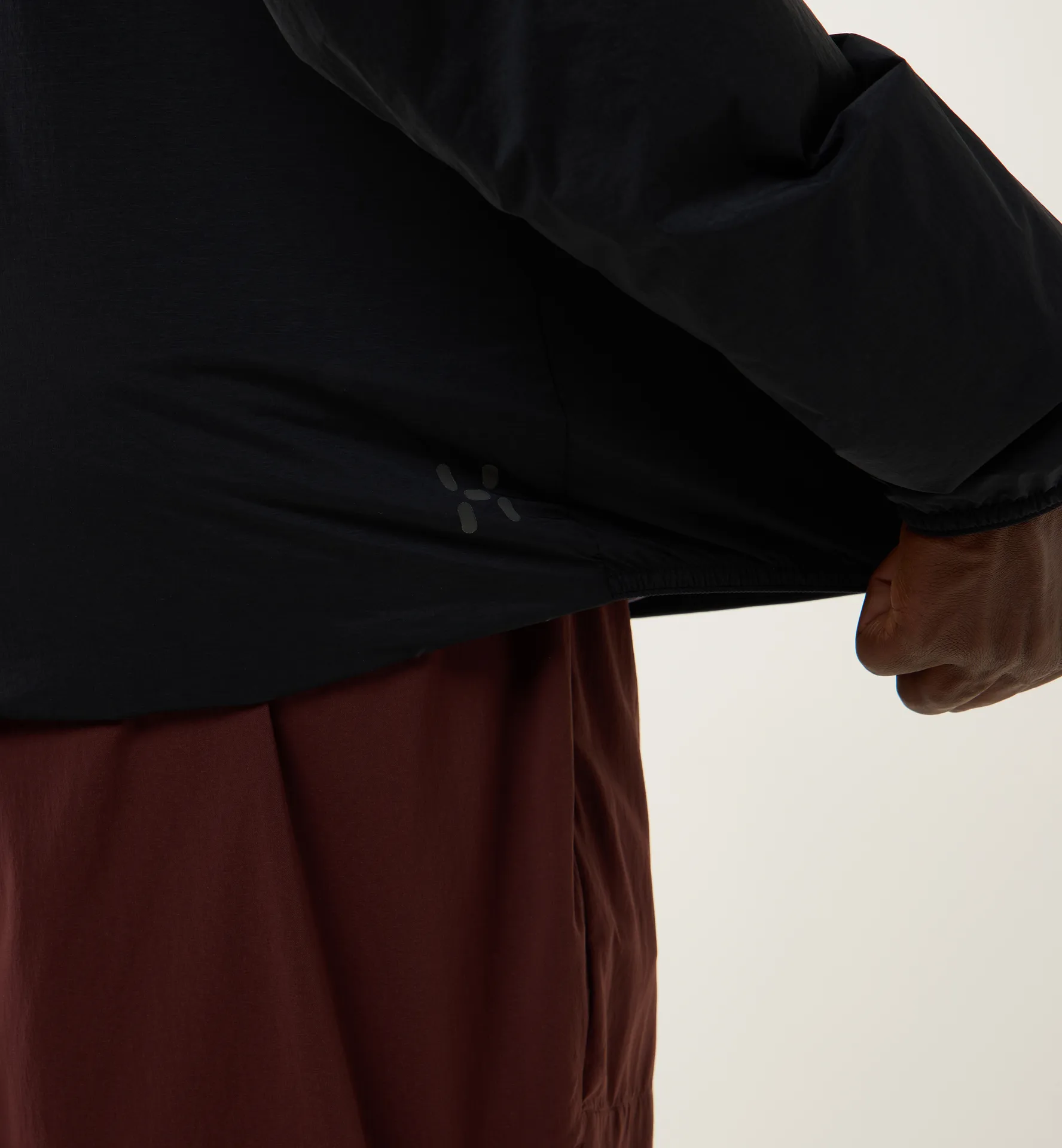 L.I.M Mimic Barrier Hood Men True Black