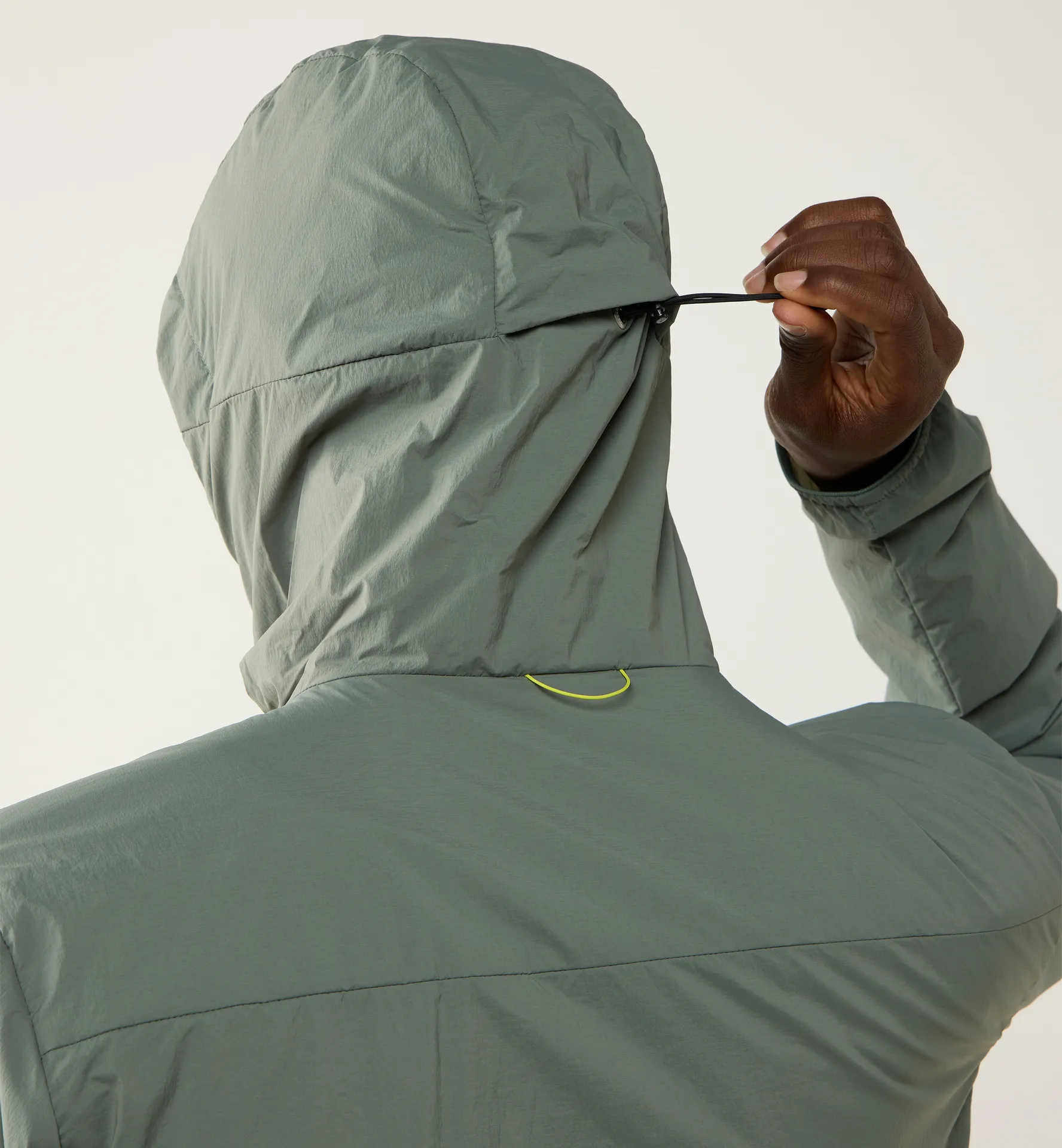 L.I.M Mimic Barrier Hood Men Chlorophyll Green