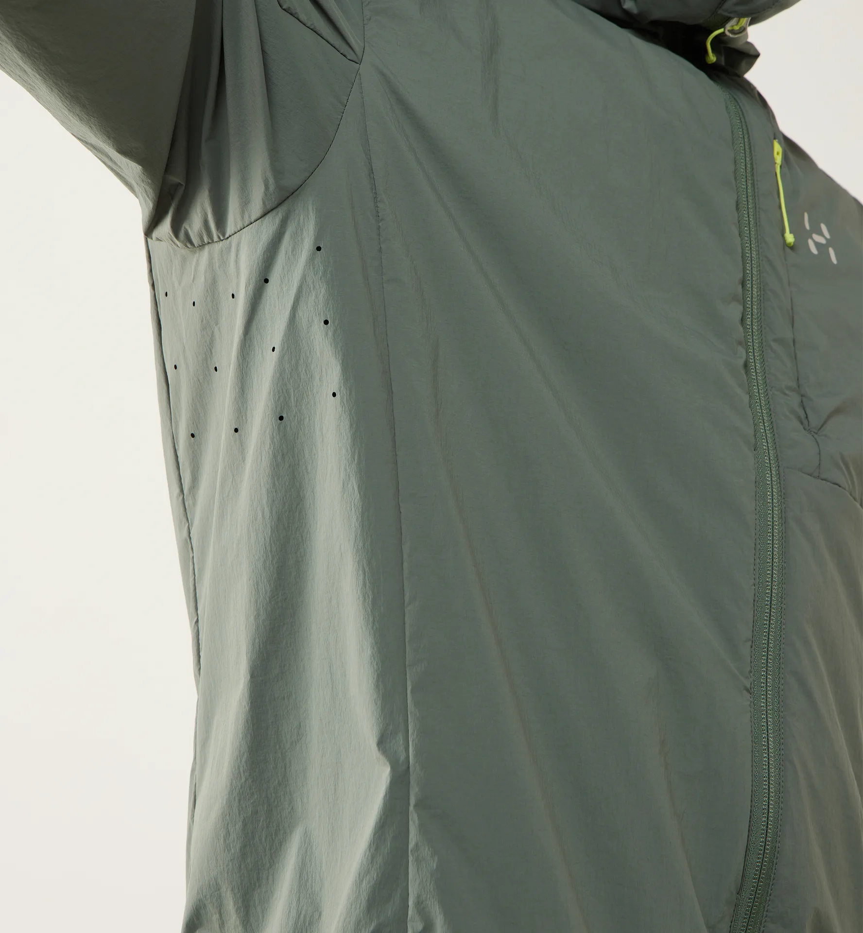 L.I.M Mimic Barrier Hood Men Chlorophyll Green