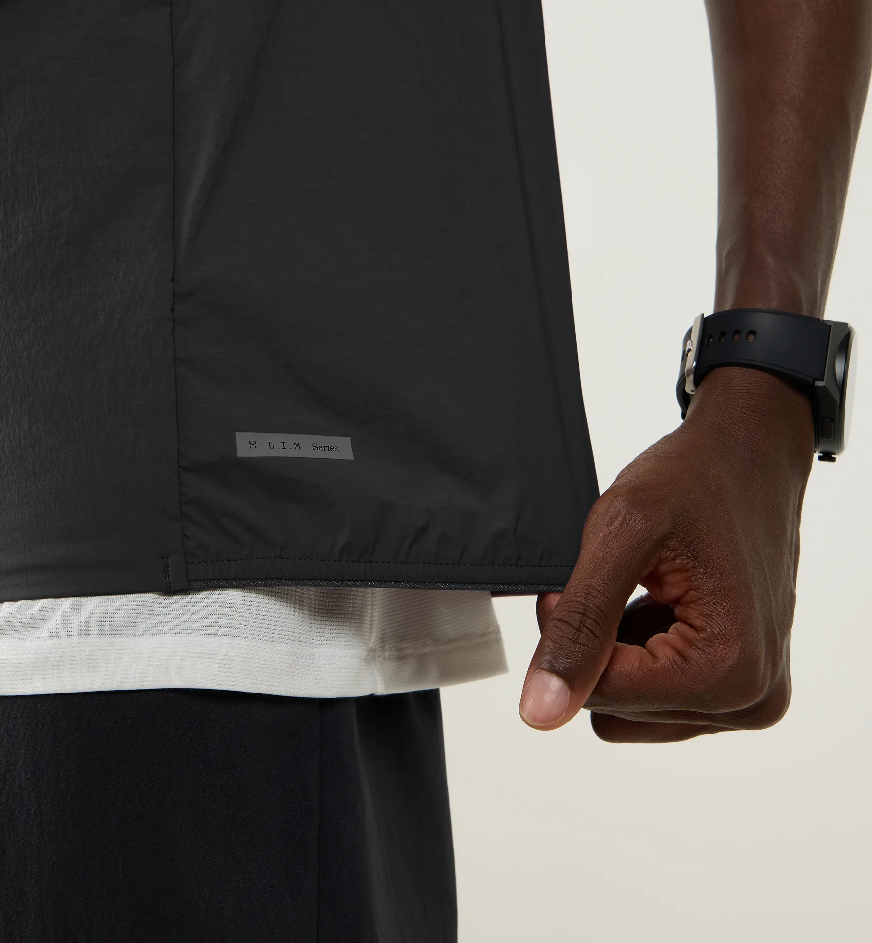 L.I.M Mimic Barrier Vest Men True Black