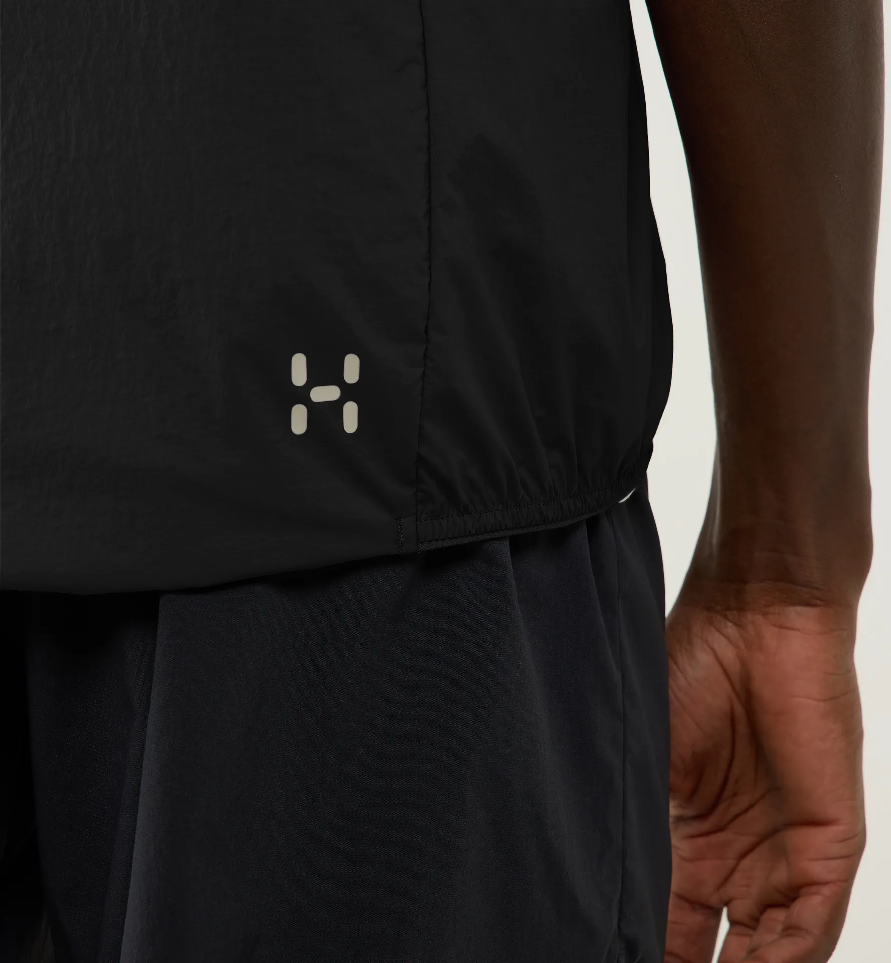 L.I.M Mimic Barrier Vest Men True Black