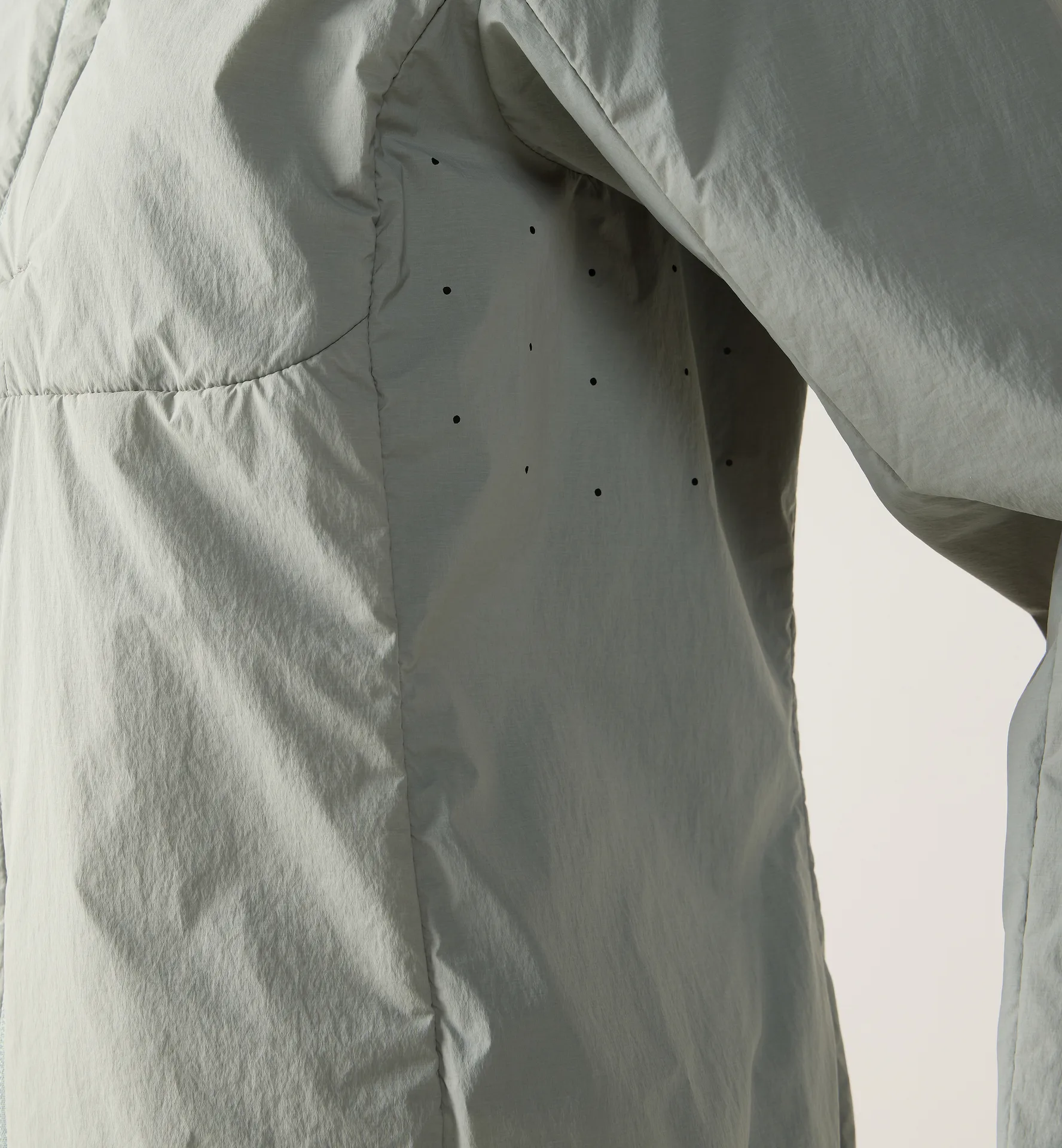 L.I.M Mimic Barrier Hood Women Dew Green