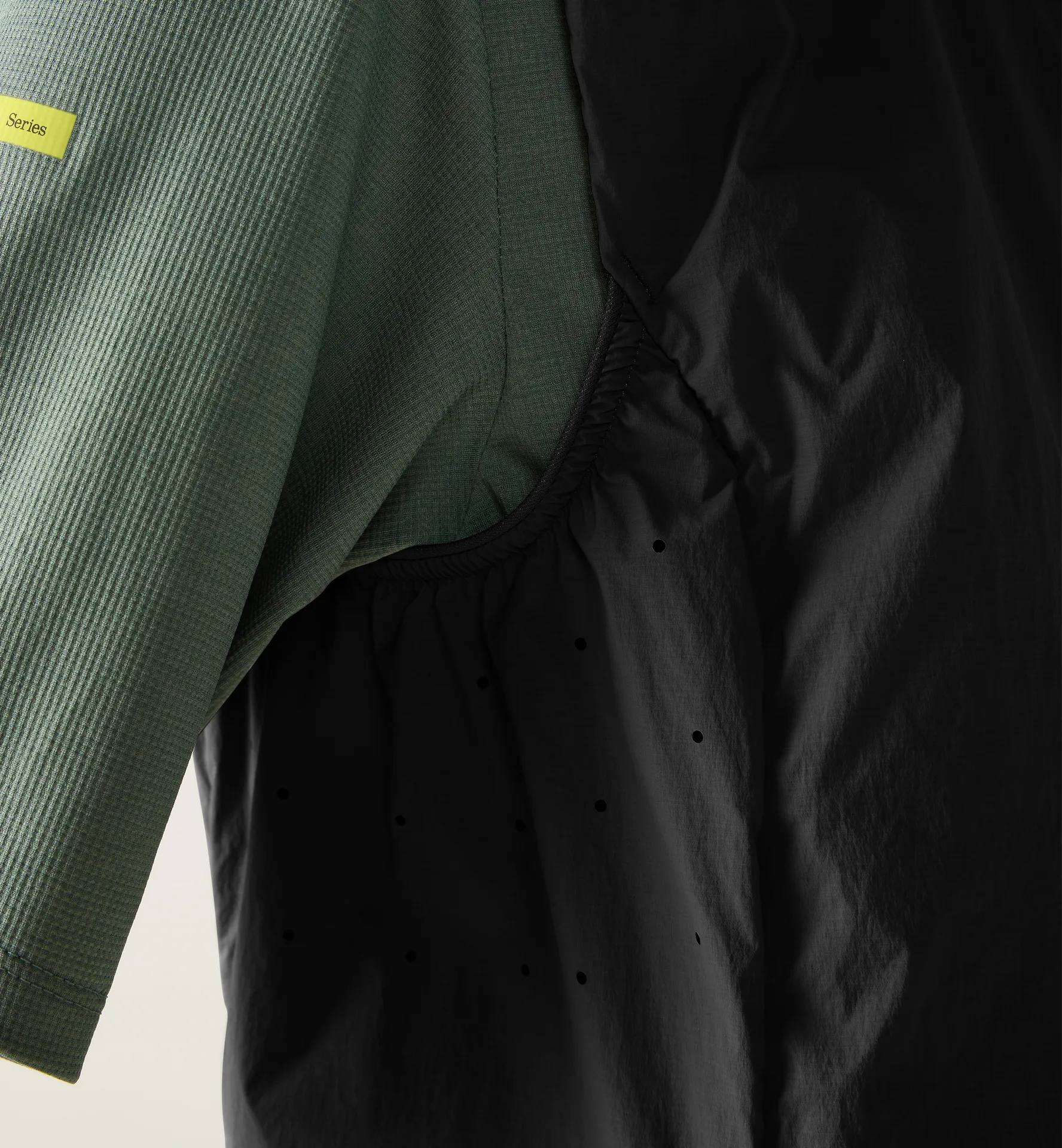 L.I.M Mimic Barrier Vest Women True Black