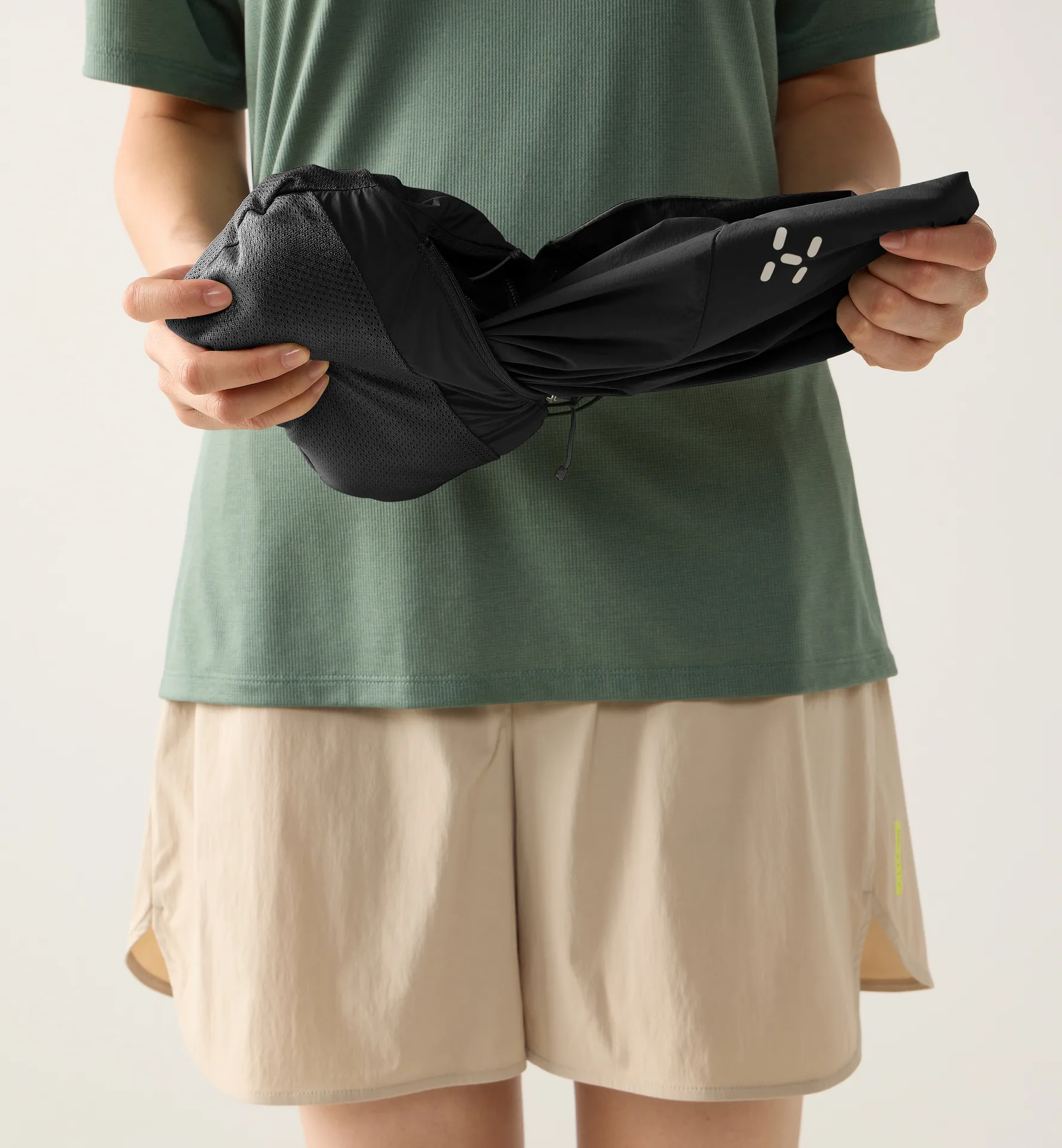 L.I.M Mimic Barrier Vest Women True Black