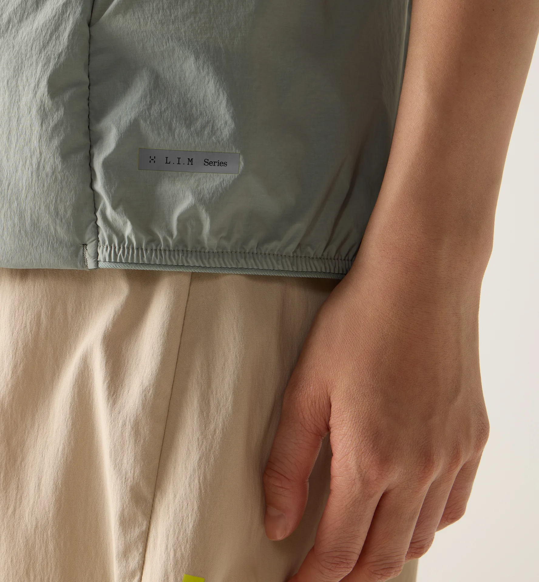 L.I.M Mimic Barrier Vest Women Dew Green