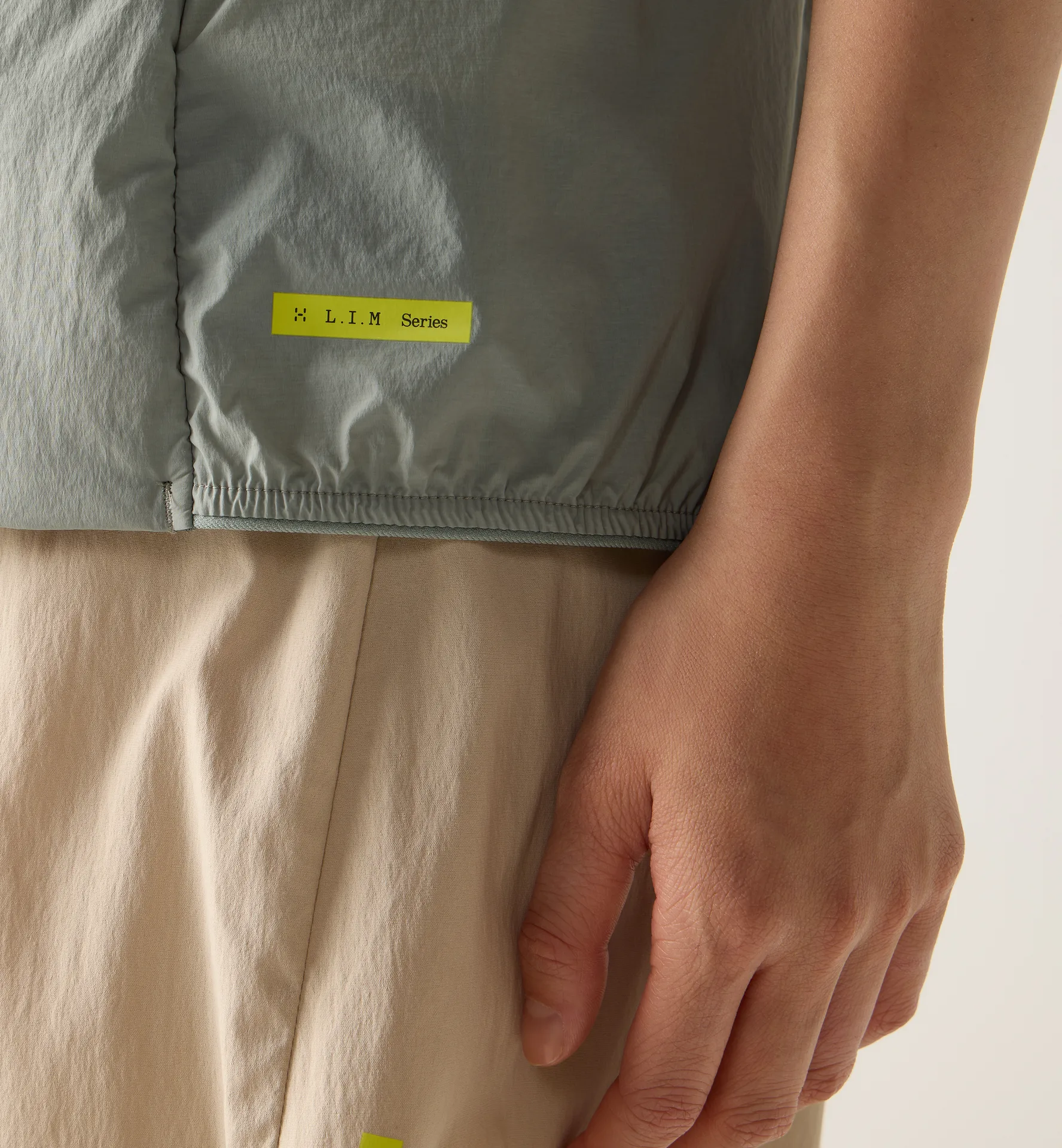 L.I.M Mimic Barrier Vest Women Dew Green