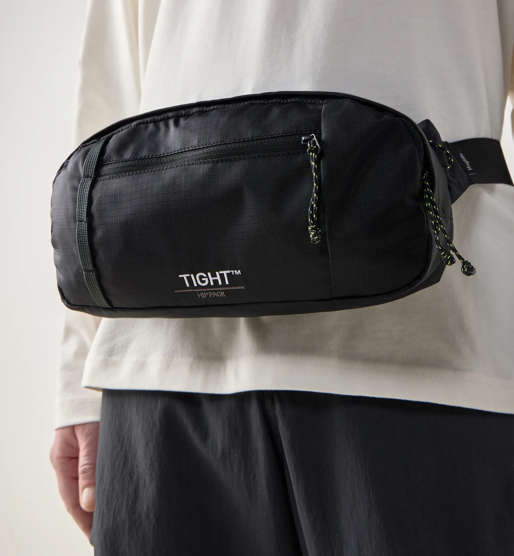 Tight hip pack 3,5 True Black/Magnetite