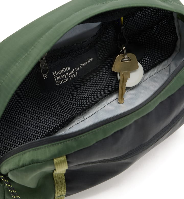 Tight hip pack 3,5 Seaweed Green/True Black Tight hip pack 3,5 Seaweed Green/True Black