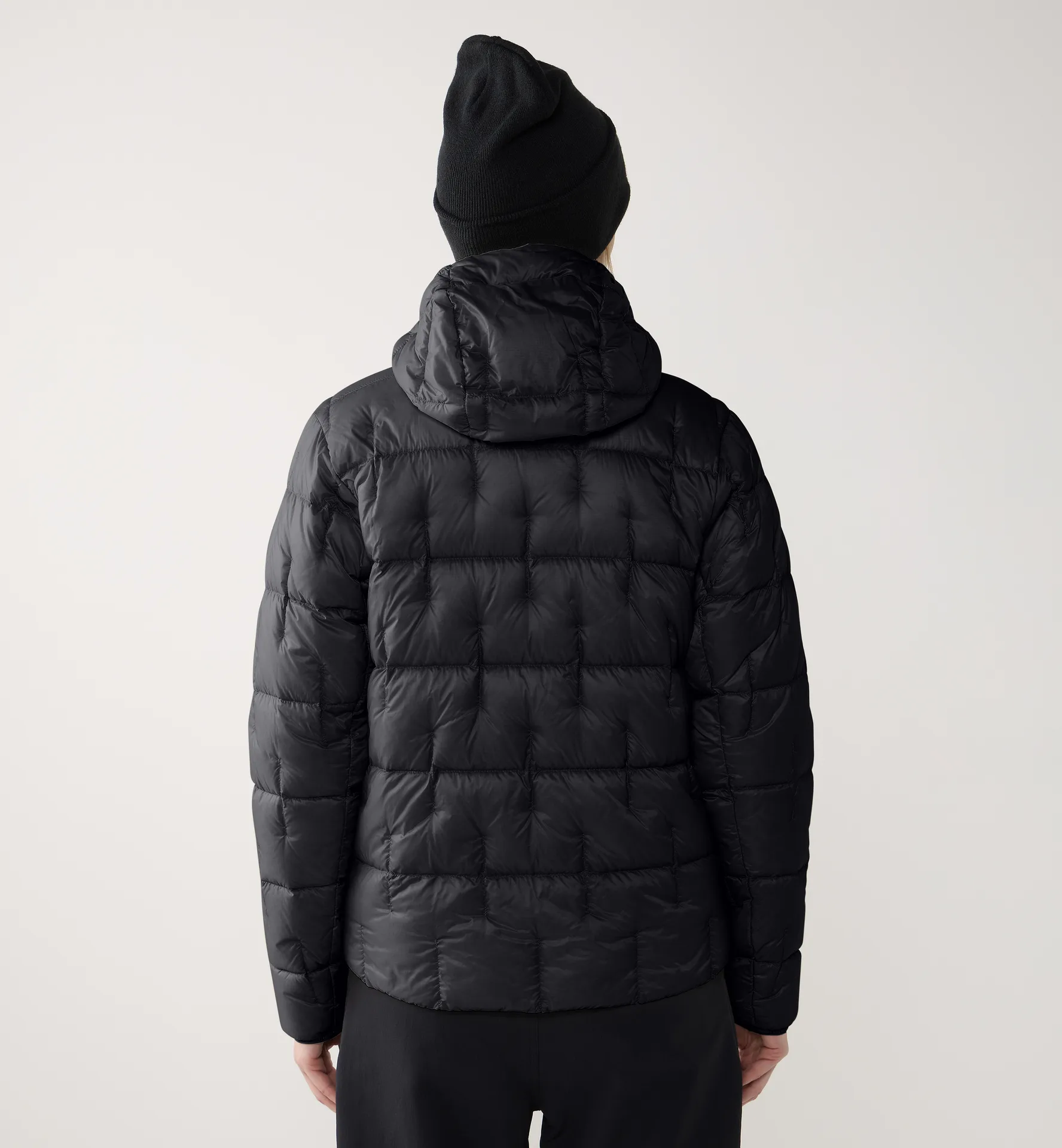 Hede Down Hood Women True Black