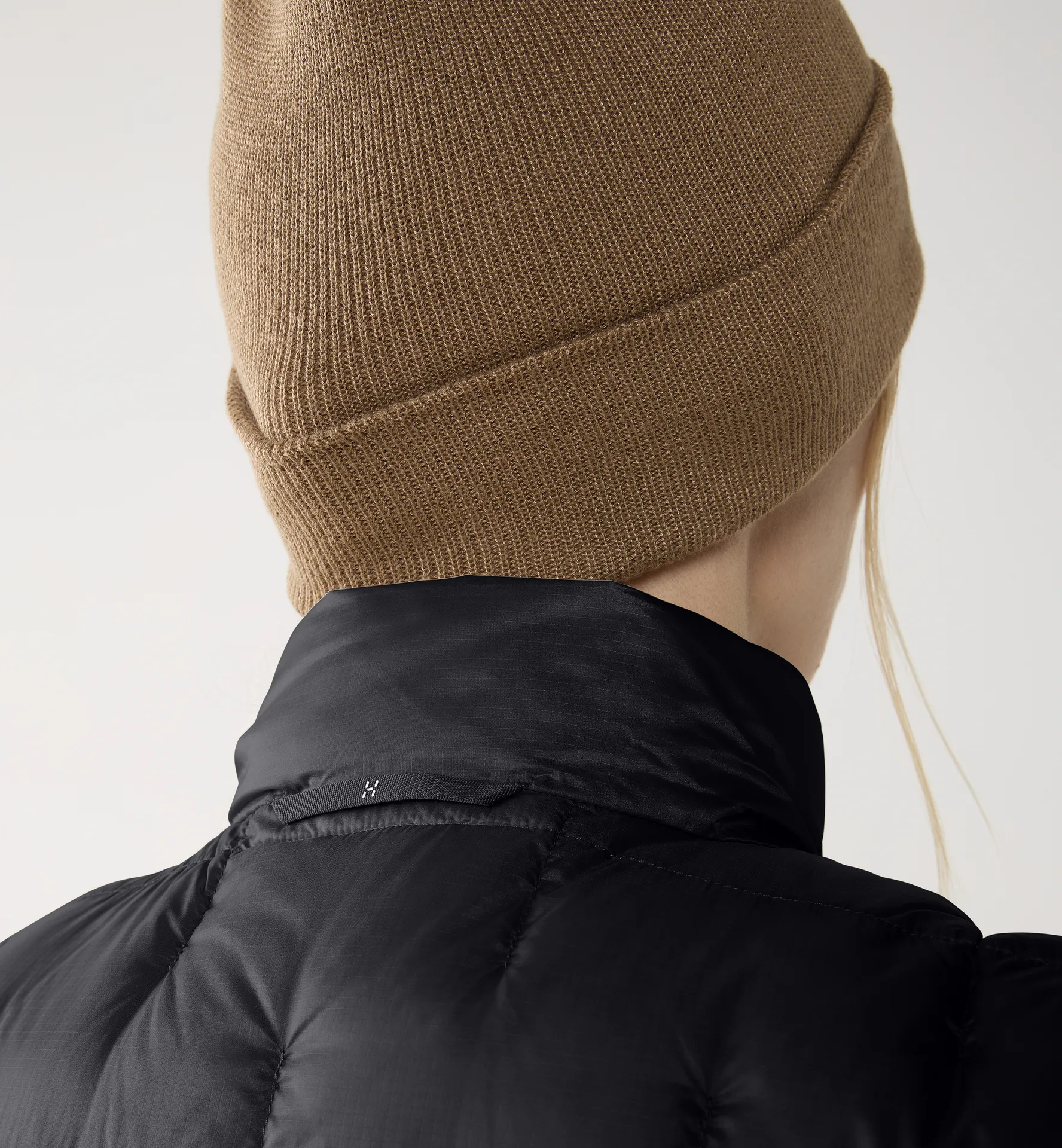 Hede Down Vest Women True Black