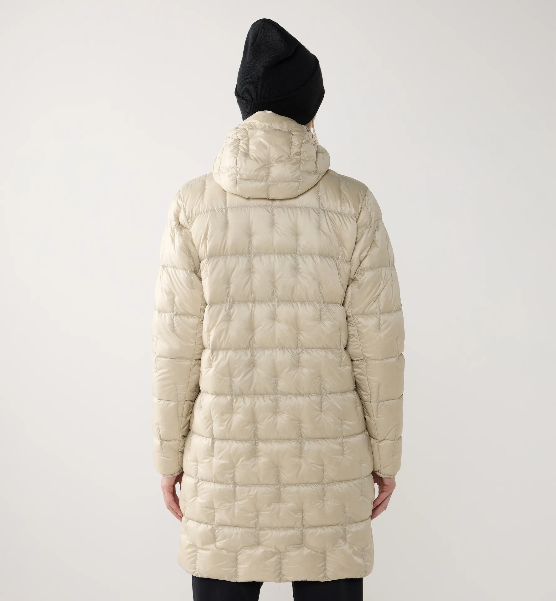 Hede Down Coat Women Chalk Beige