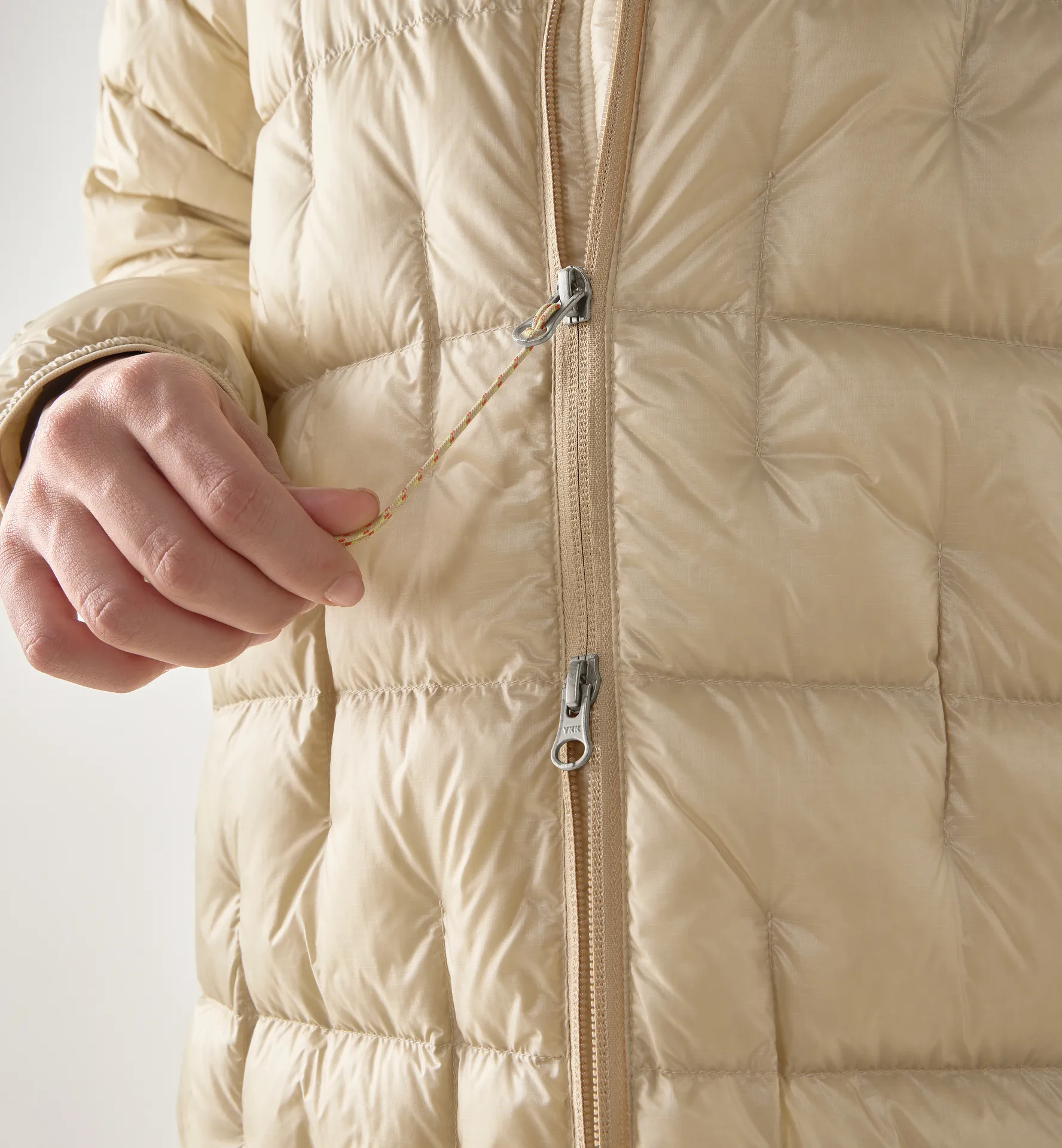 Hede Down Coat Women Chalk Beige