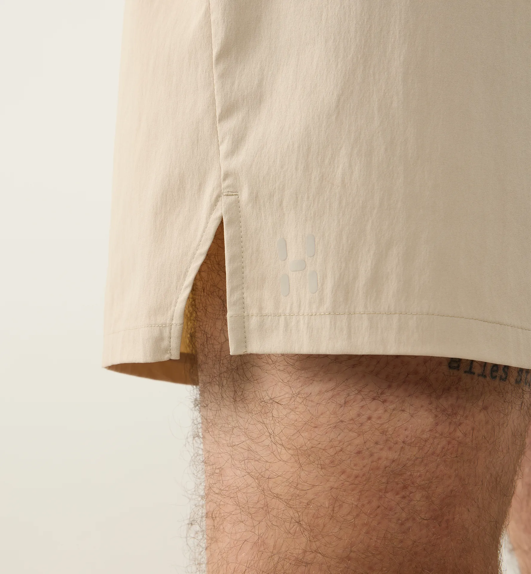 L.I.M Pace Shorts Men Chalk Beige