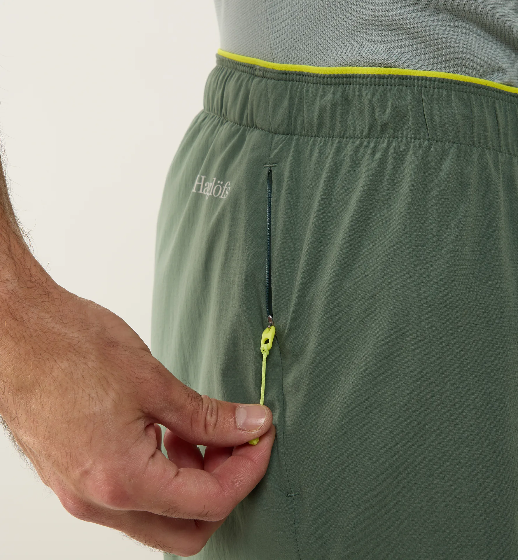 L.I.M Pace Shorts Men Chlorophyll Green