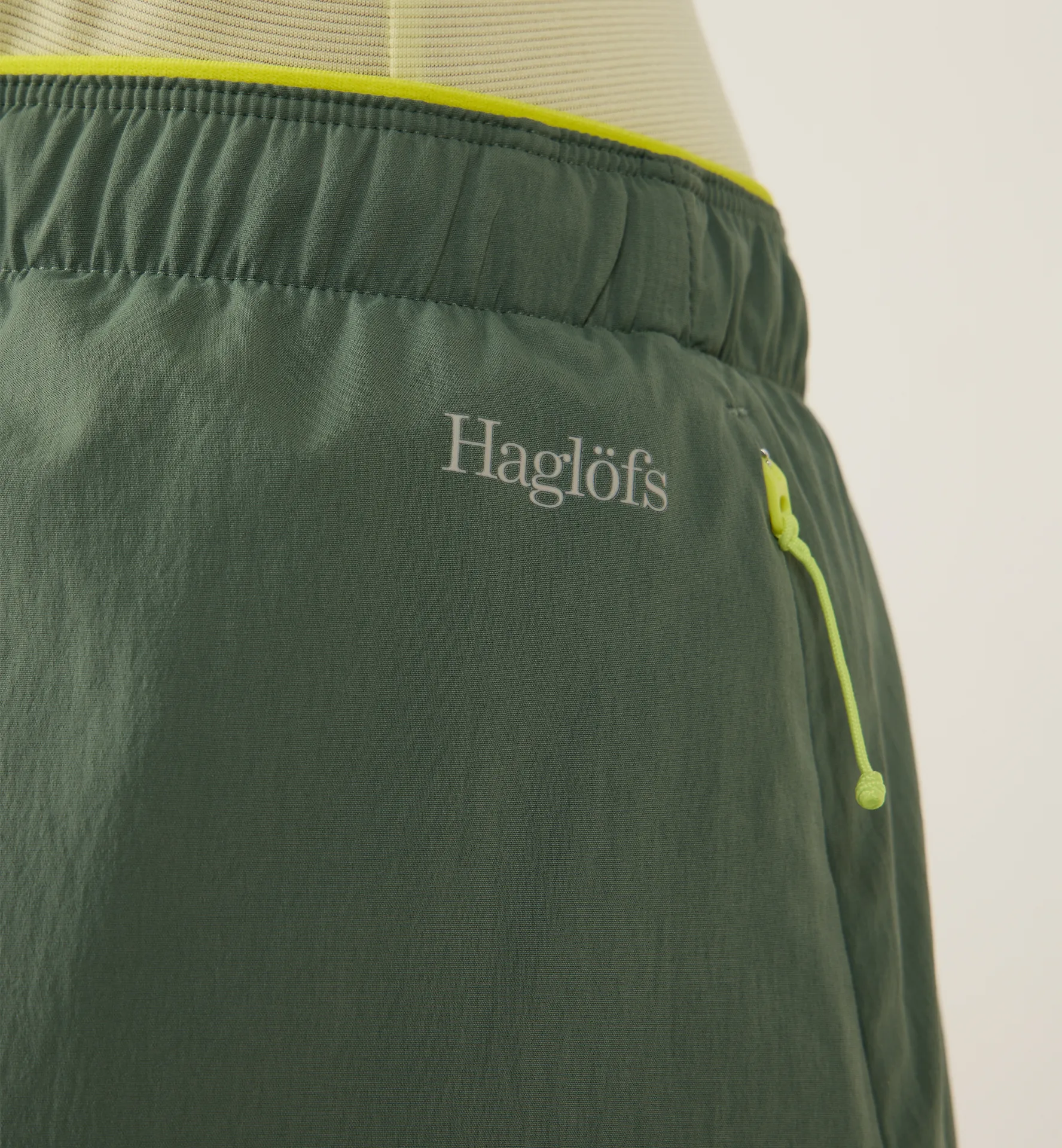 L.I.M Pace Shorts Women Chlorophyll Green