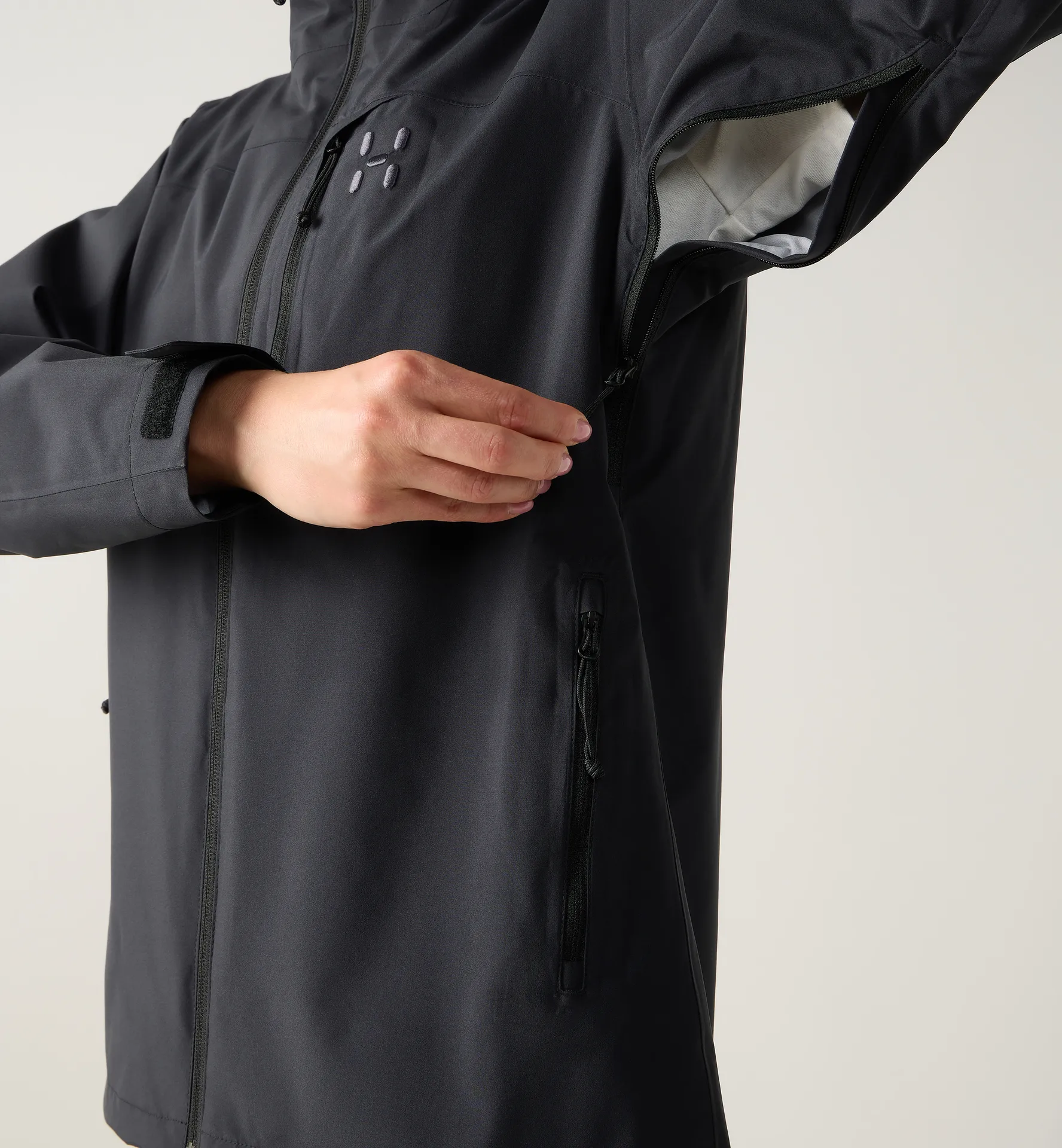 Ozka Proof 2L Jacket Women True Black