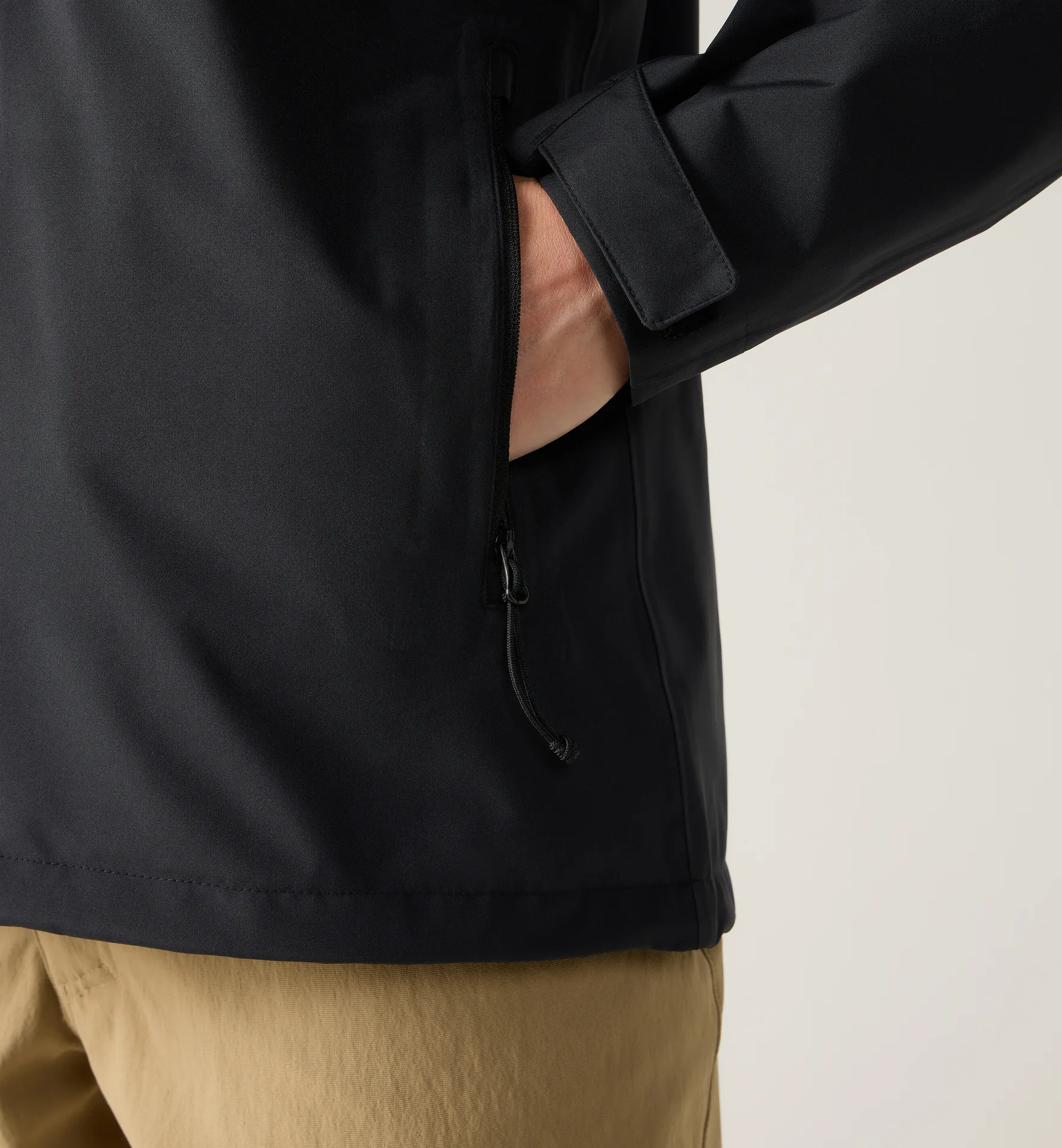 Ozka Proof 2L Jacket Women True Black