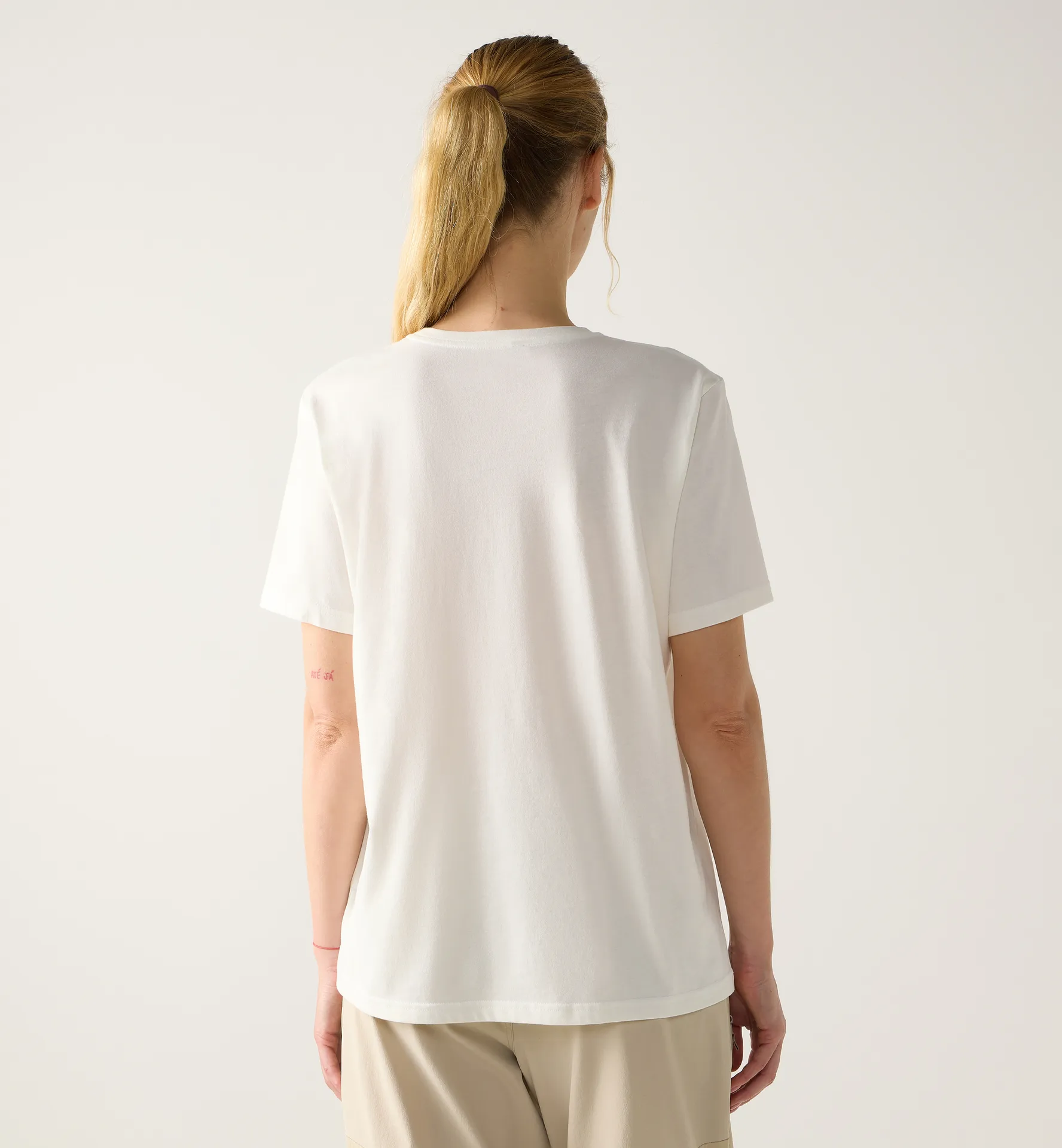 Outsiders Graph Tee Women Soft White