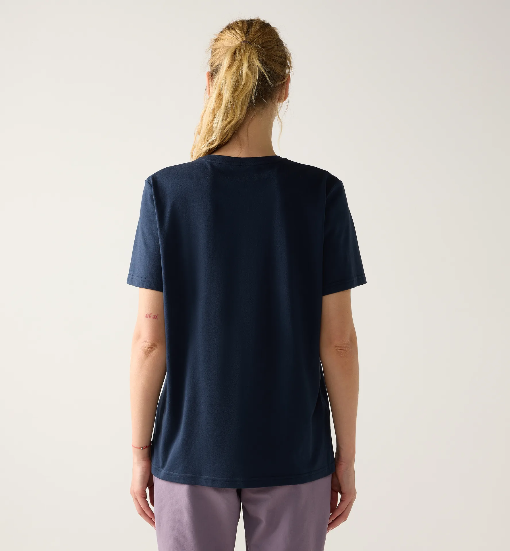 Outsiders Graph Tee Women Tarn Blue