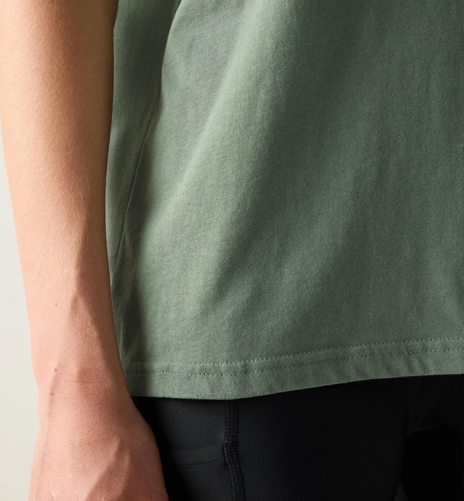 Outsiders Graph Tee Women Chlorophyll Green