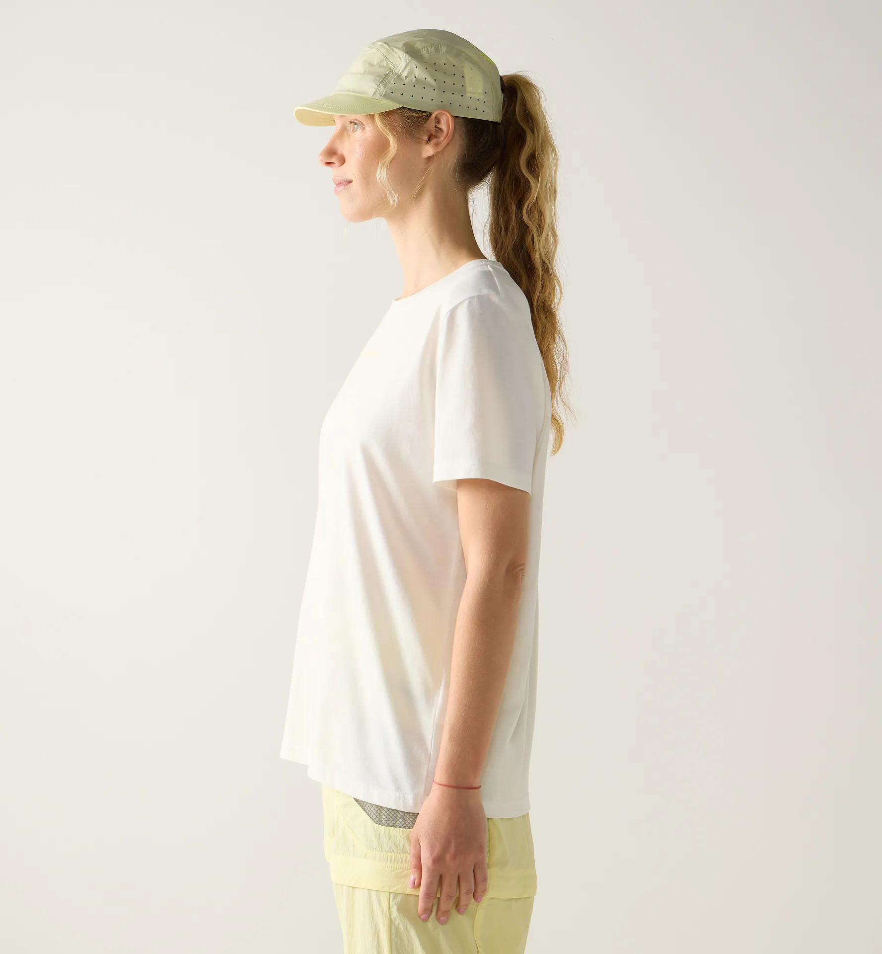 Outsiders Graph Tee Women Soft White 2