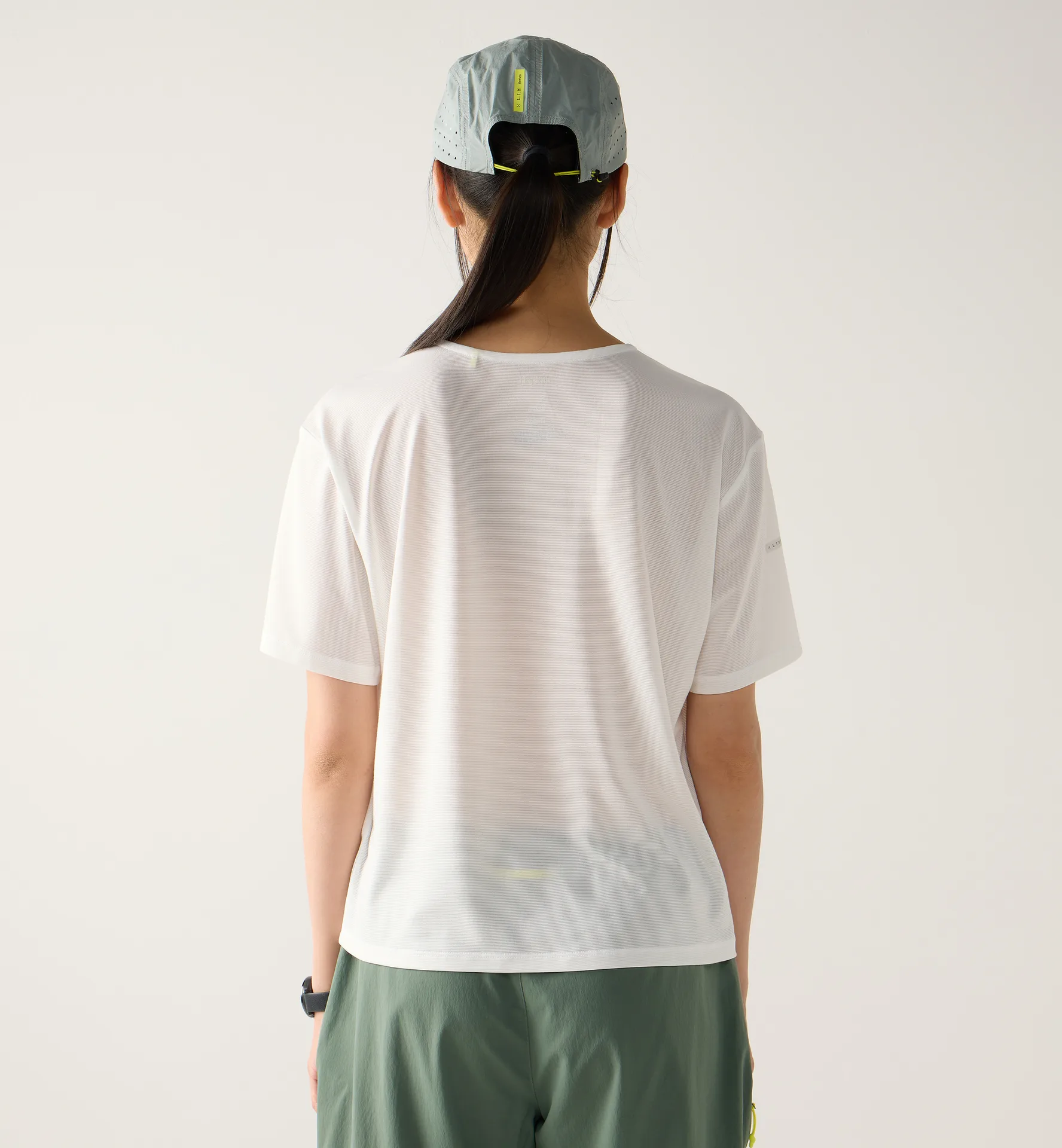 L.I.M Delta Crop Tee Women Soft White