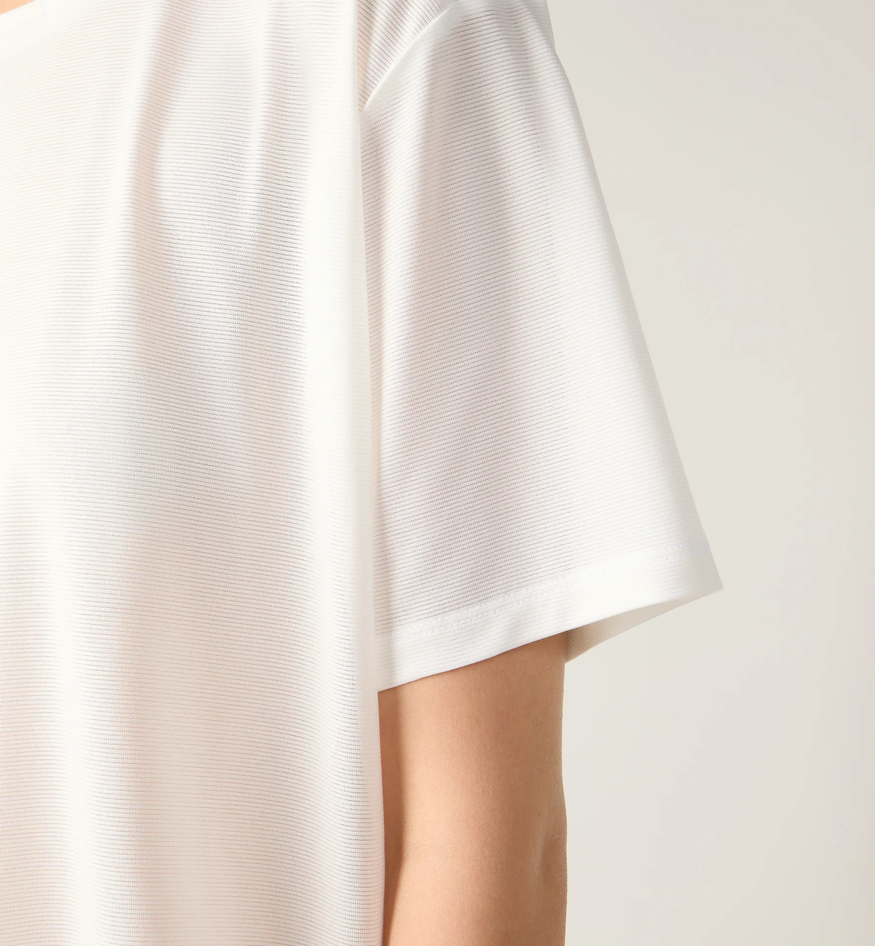 L.I.M Delta Crop Tee Women Soft White