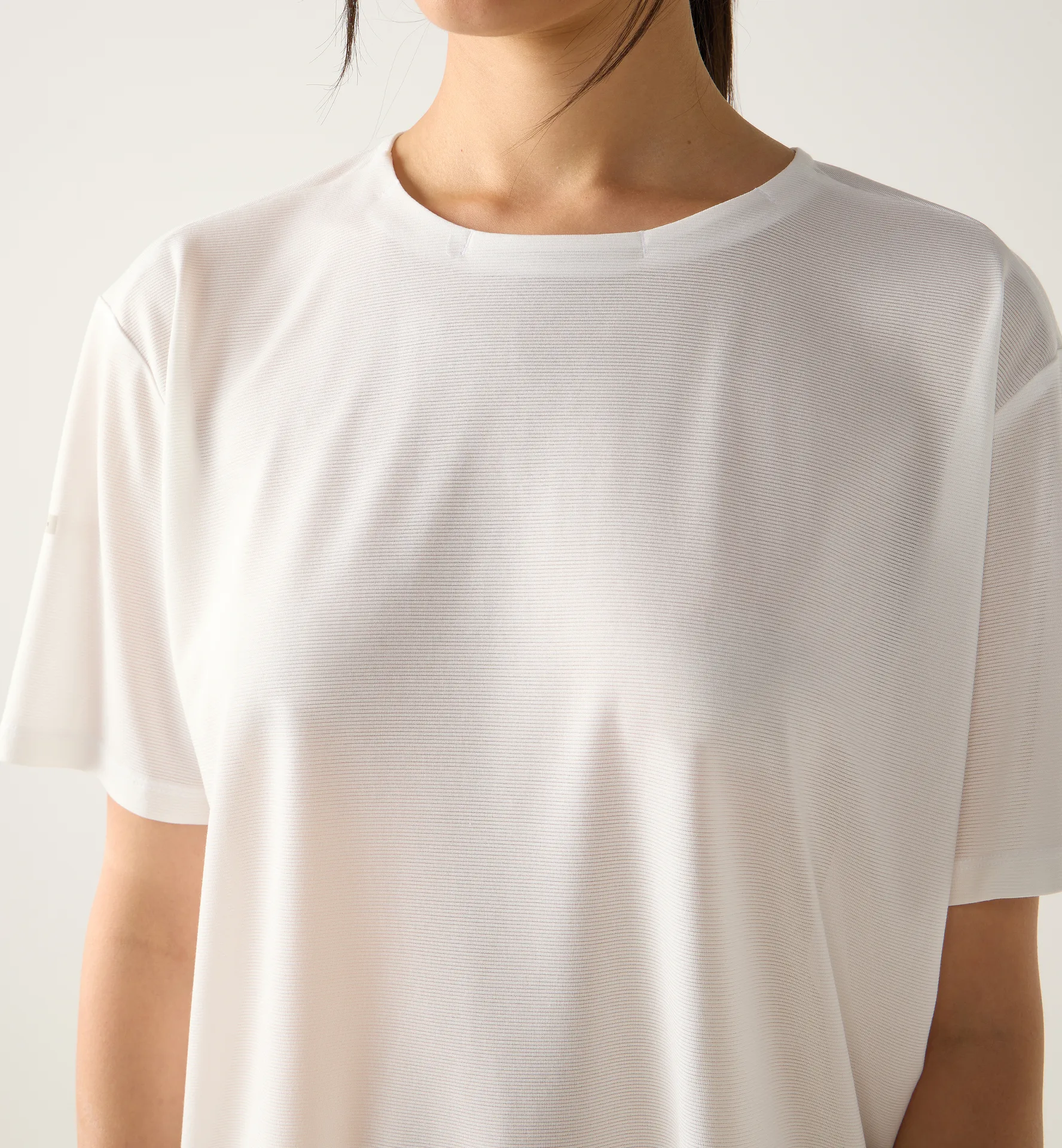 L.I.M Delta Crop Tee Women Soft White