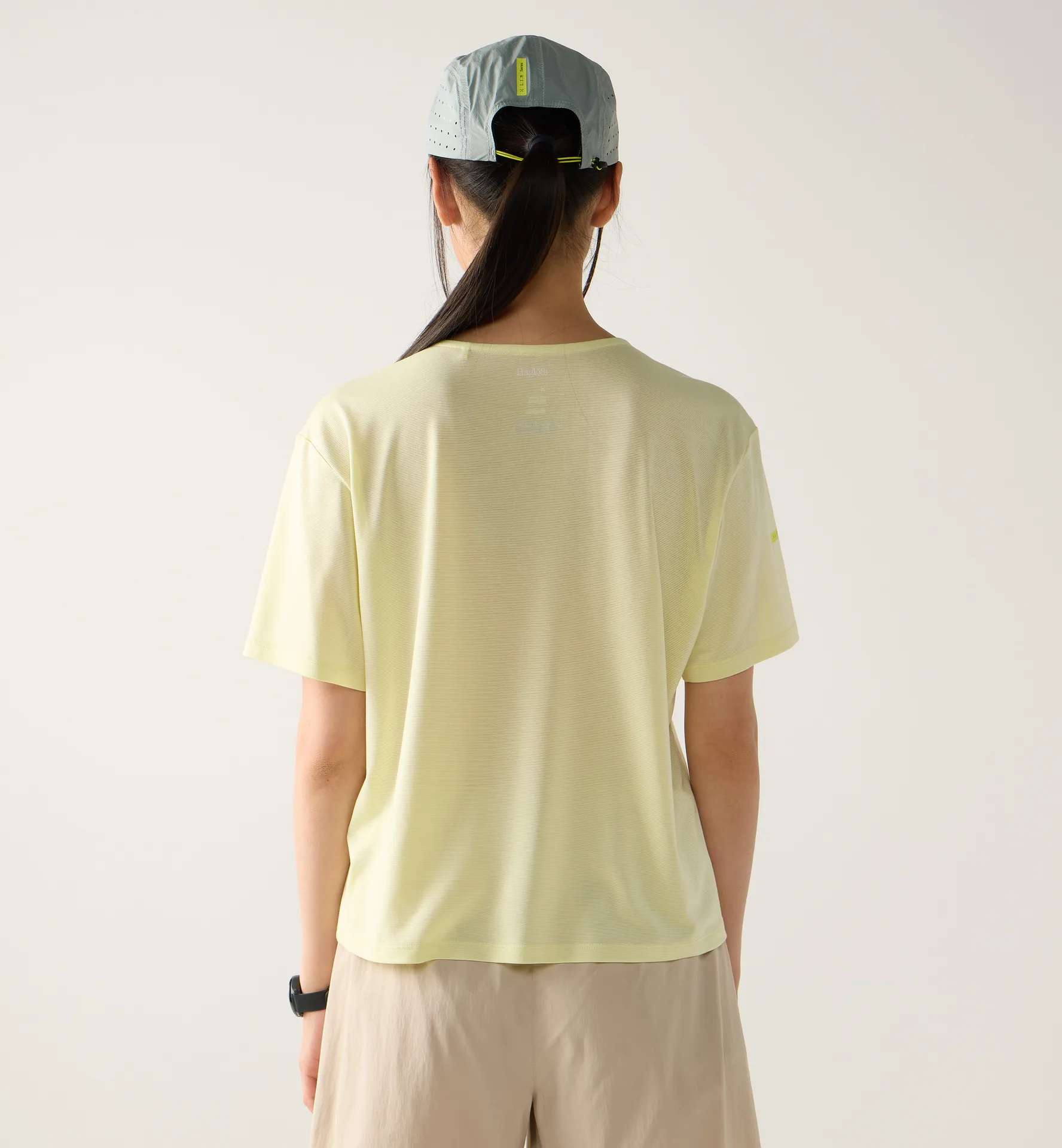 L.I.M Delta Crop Tee Women Yellow Rise Melange