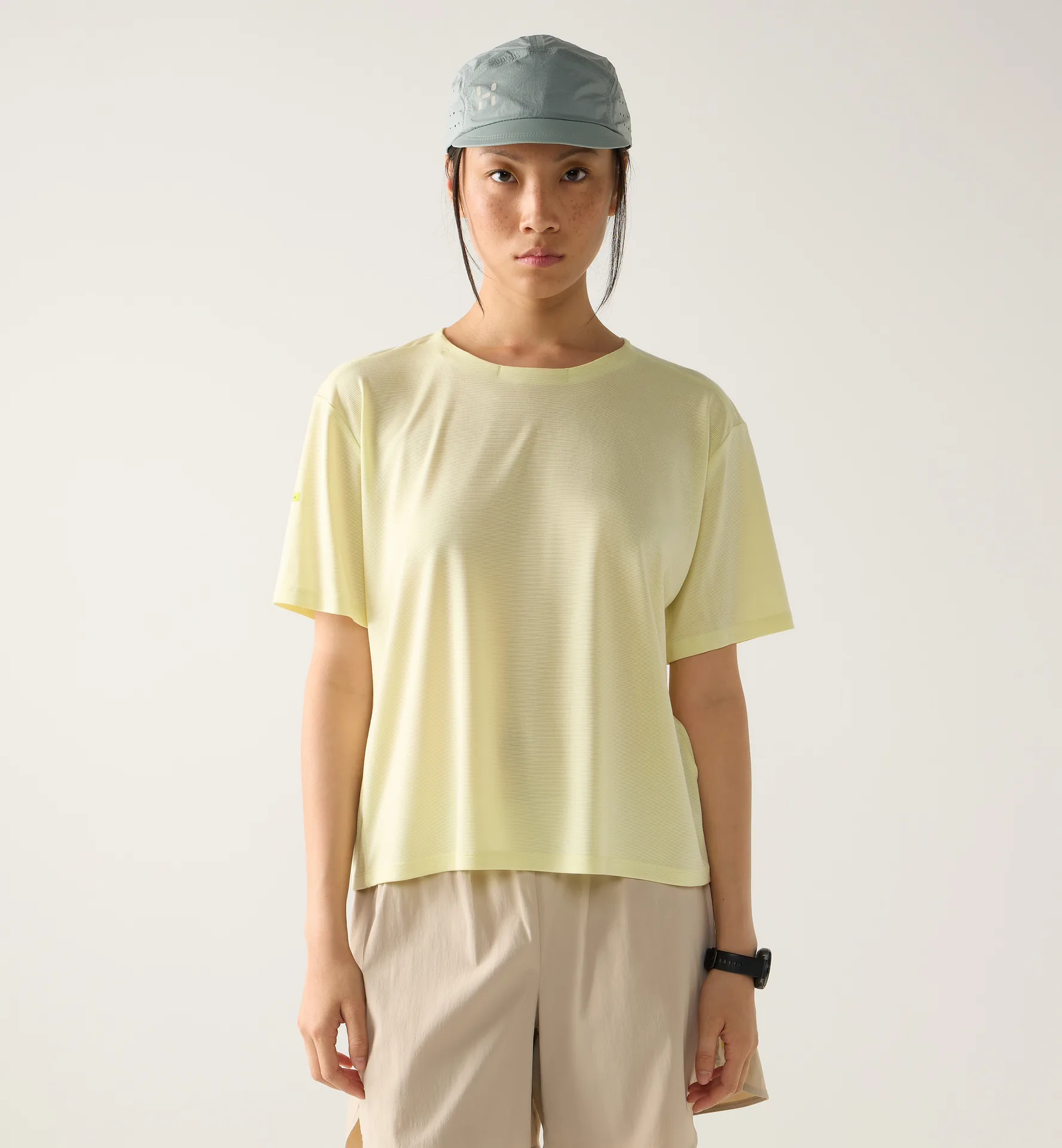 L.I.M Delta Crop Tee Women Yellow Rise Melange