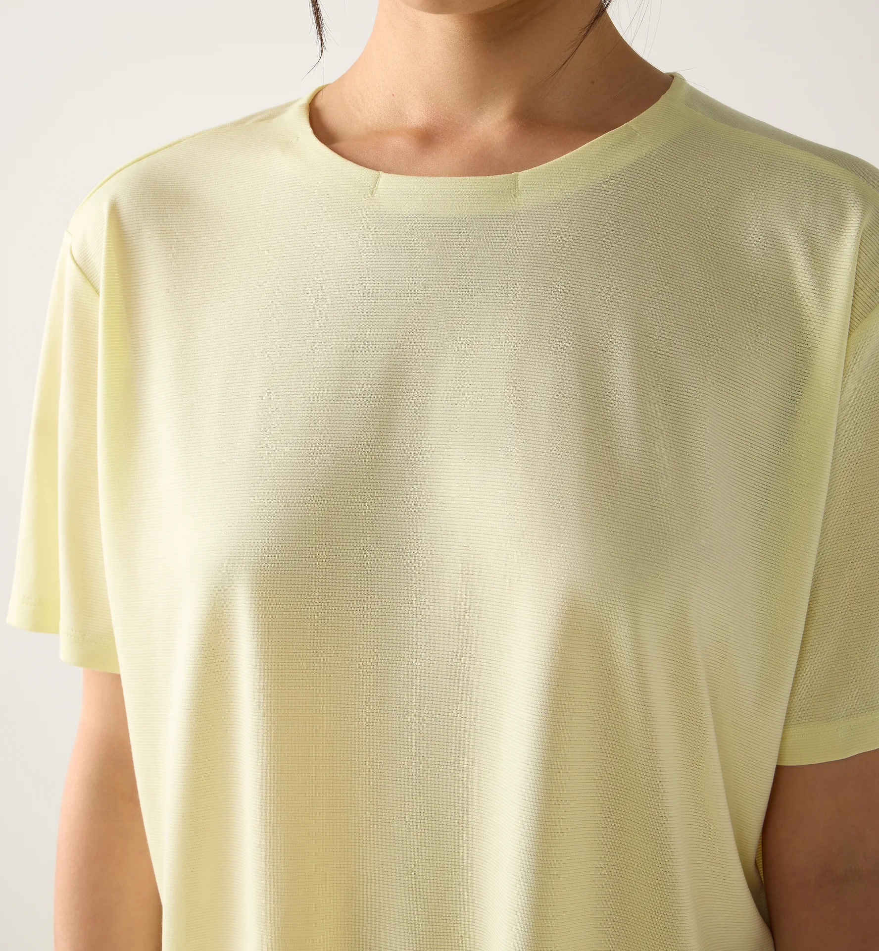 L.I.M Delta Crop Tee Women Yellow Rise Melange