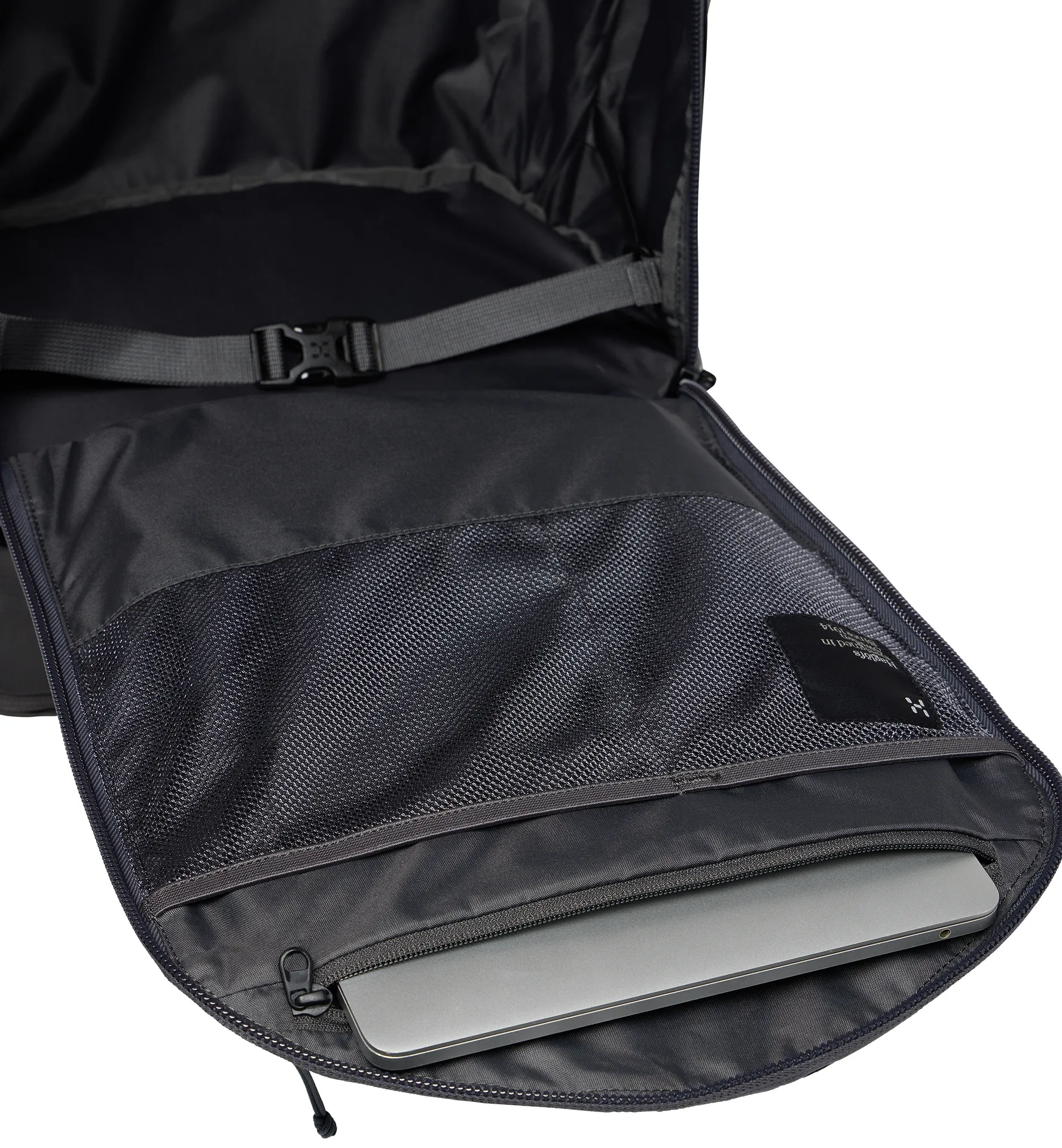 Magma 42L True Black/Magnetite