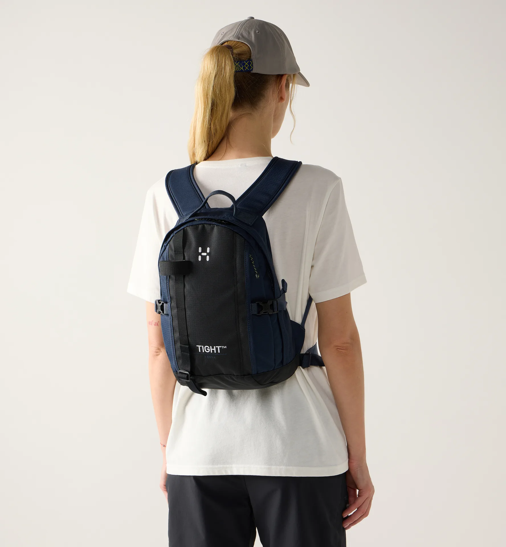 Tight  X-Small True Black/Tarn Blue