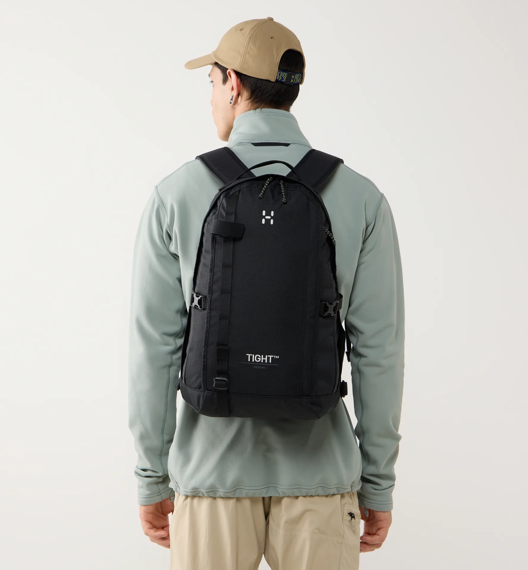 Tight Medium | True Black | Daypacks | Laptop backpacks | Hiking 