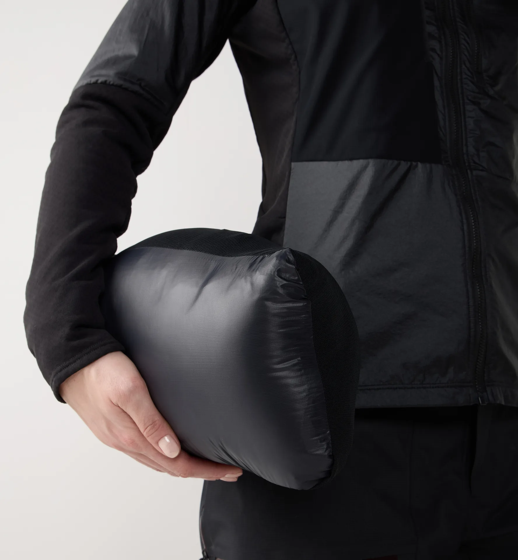 Nallo Touring Down Hood Women True Black