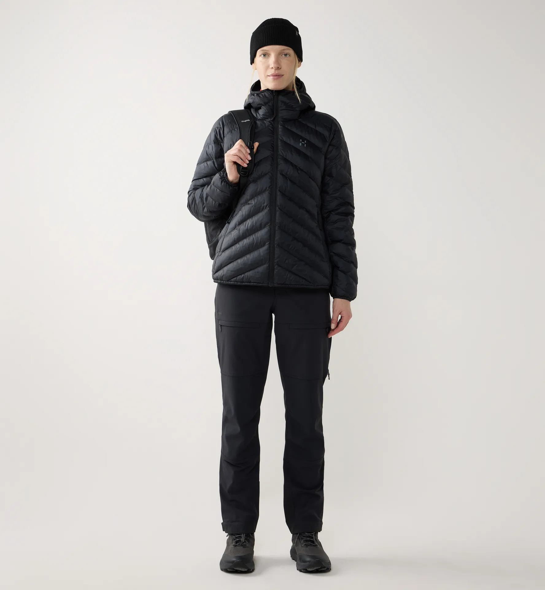 Särna Mimic II Hood Women True Black