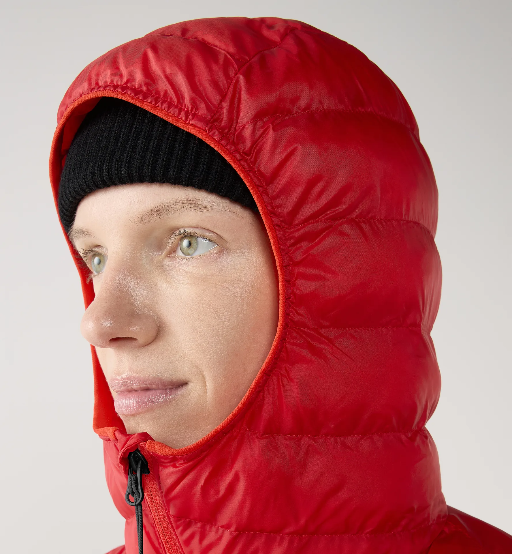 Särna Mimic II Hood Women Bright Red