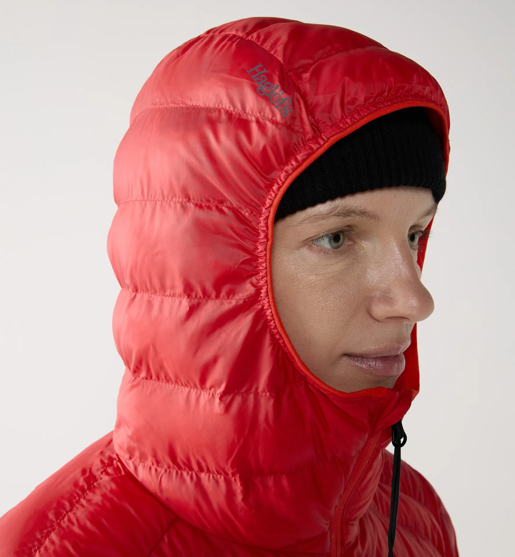 Särna Mimic II Hood Women Bright Red