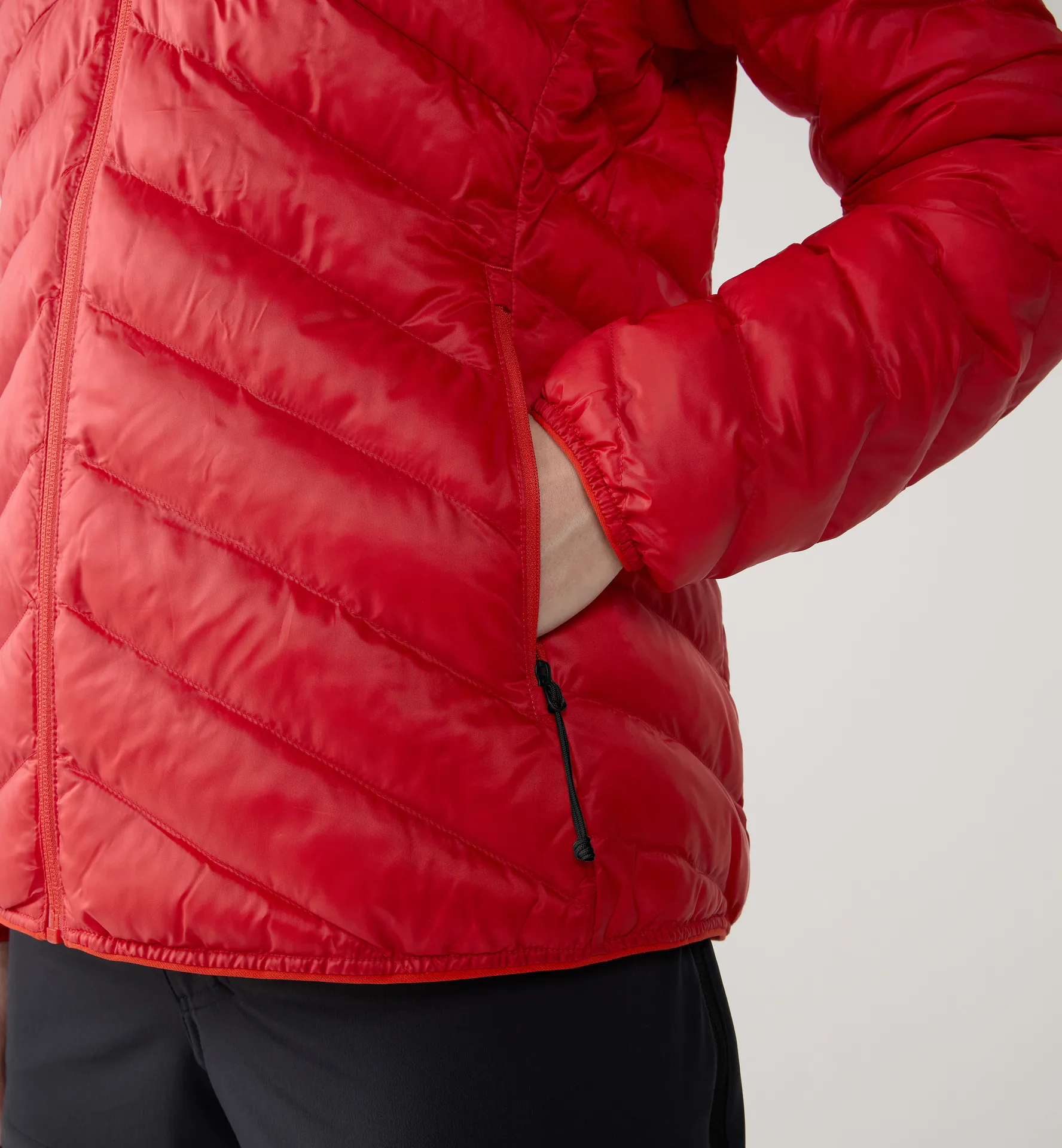 Särna Mimic II Hood Women Bright Red