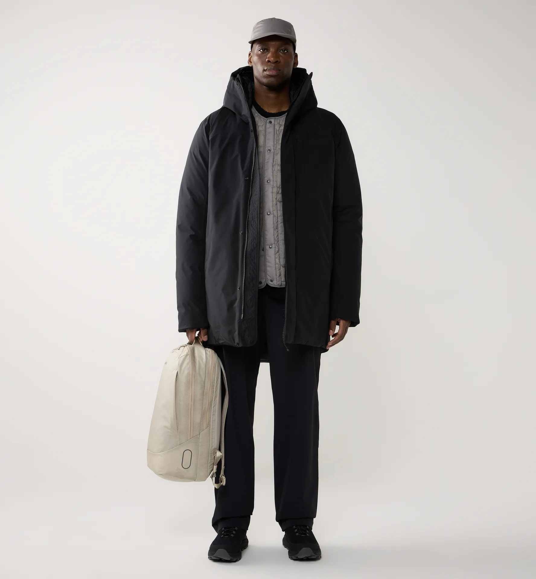 Vara Down GTX Parka Men True Black