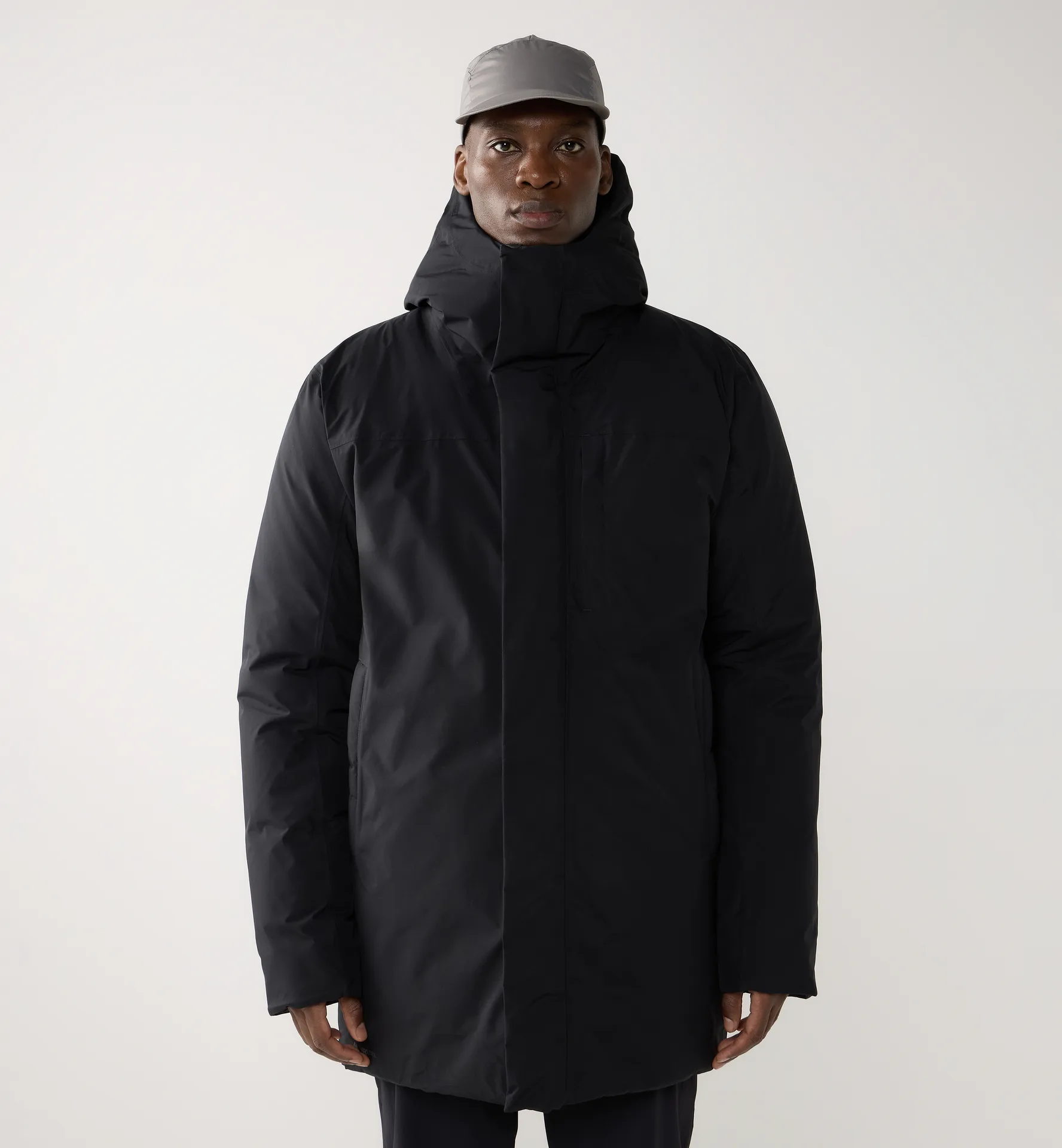 Vara Down GTX Parka Men True Black