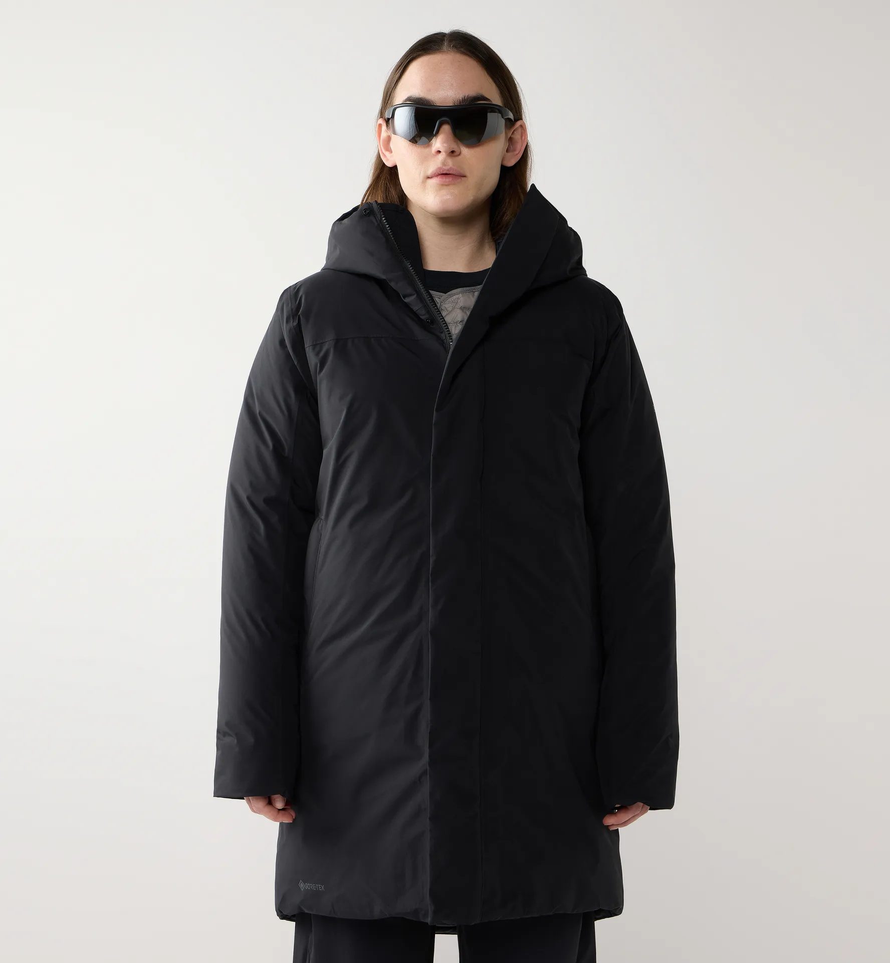 Vara Down GTX Parka Women True Black